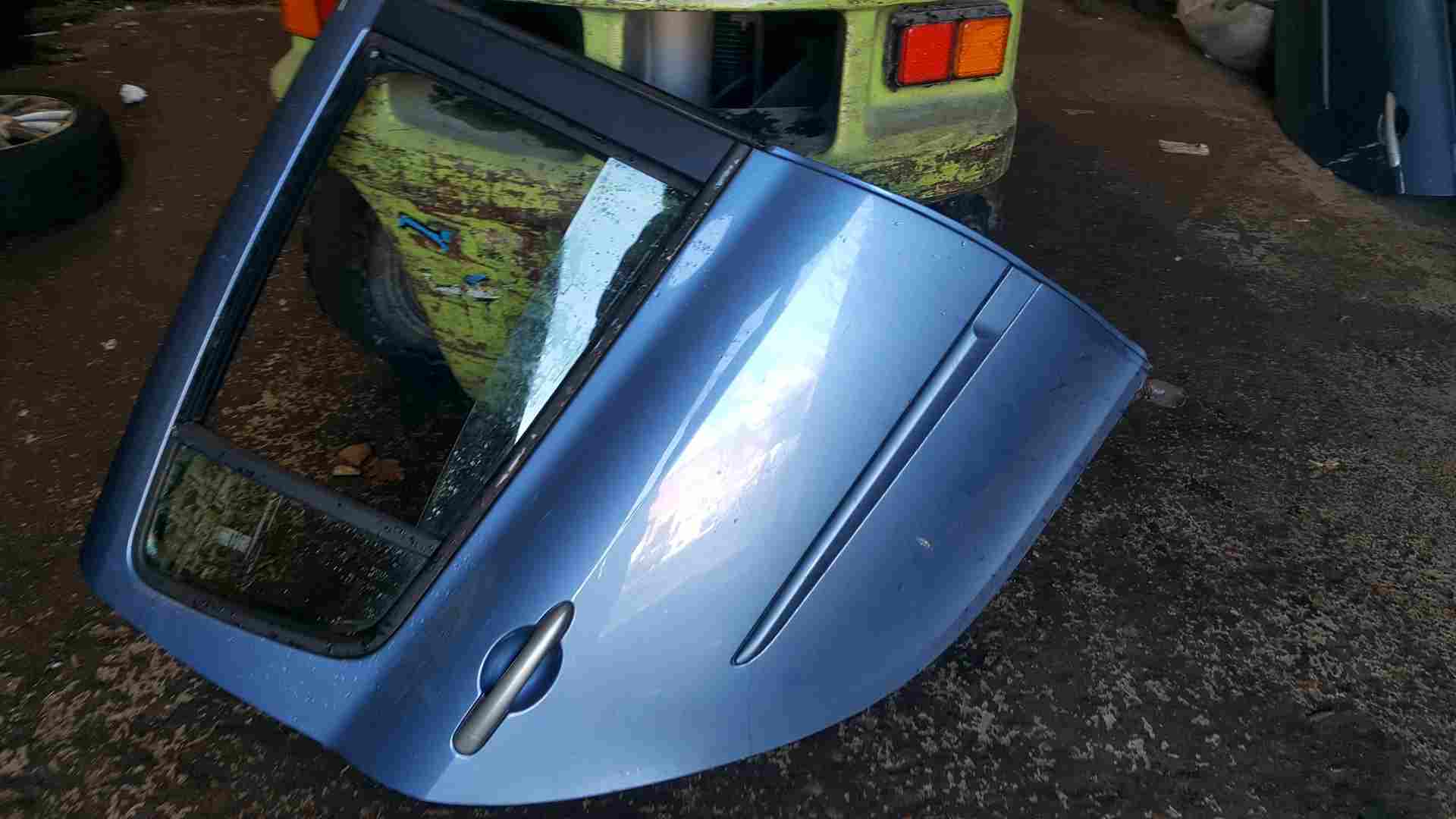 Thumb 6 Renault Clio MK3 2005-2012 Drivers OSR Rear Door Blue Ternl