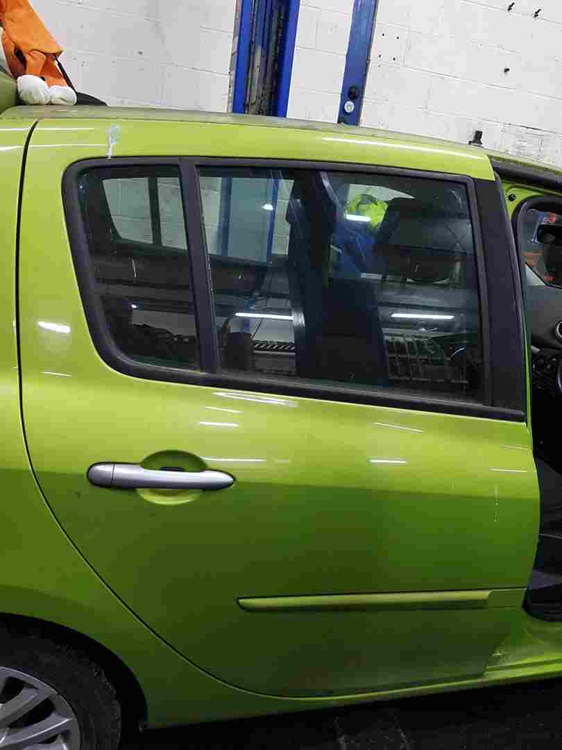 Thumb 2 Renault Clio MK3 2005-2012 Drivers OSR Rear Door Door Green Tednq