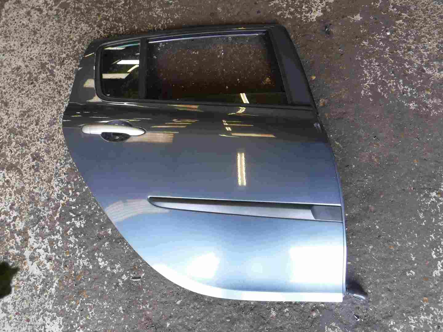 Renault Clio MK3 2005-2012 Drivers OSR Rear Door Purple Blue TEJ47