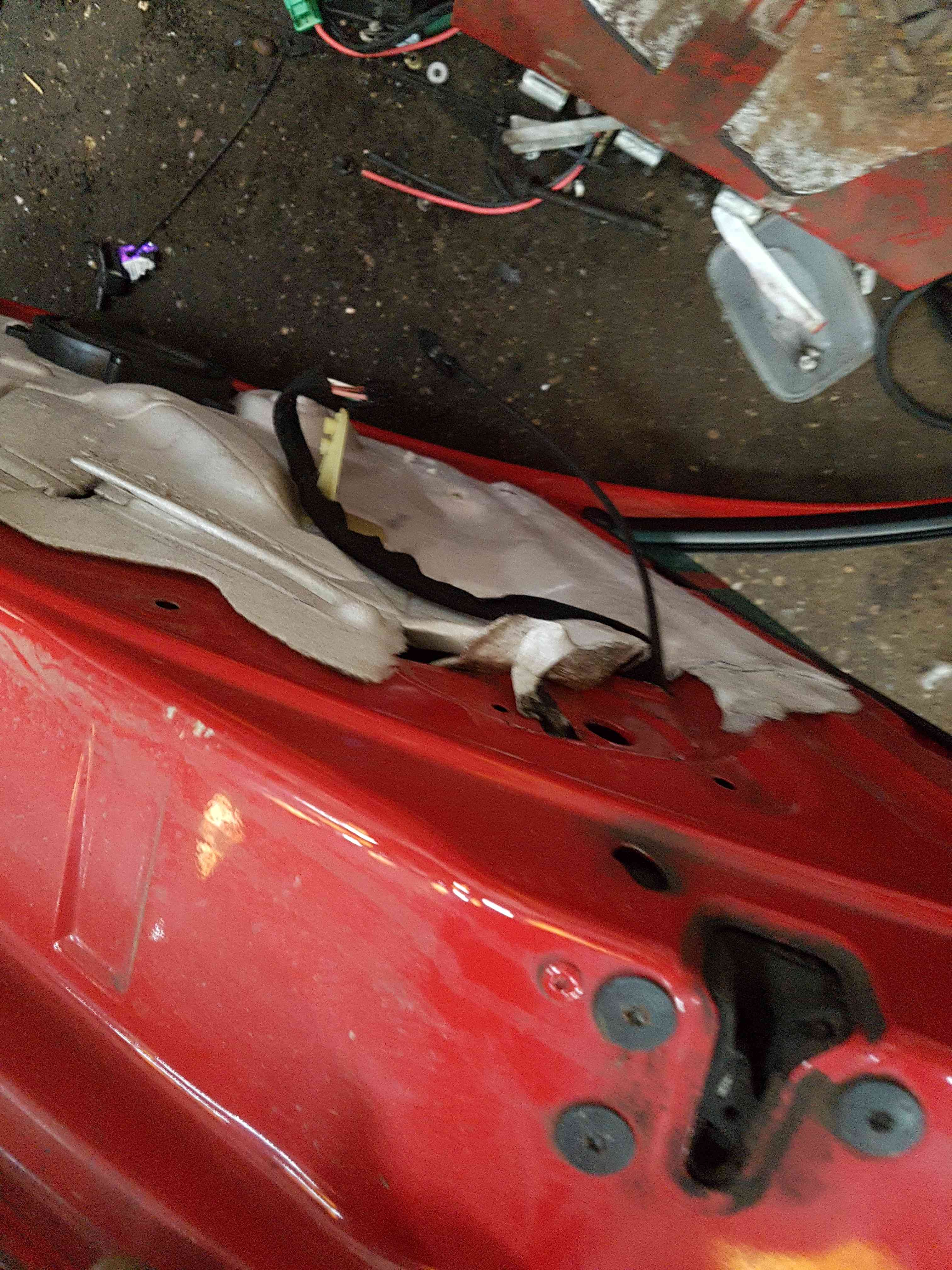 Thumb 6 Renault Clio MK3 2005-2012 Drivers OSR Rear Door RED Ov727