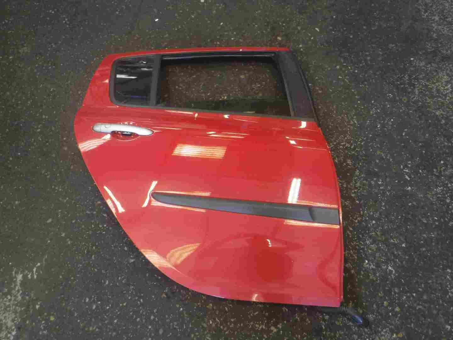 Renault Clio MK3 2005-2012 Drivers OSR Rear Door Red 727 