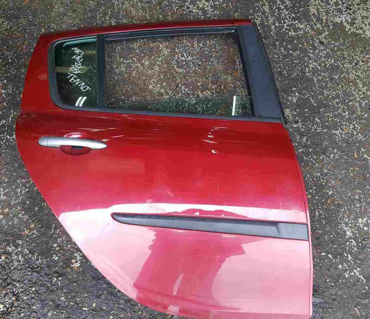 Renault Clio MK3 2005-2012 Drivers OSR Rear Door Red TENNJ