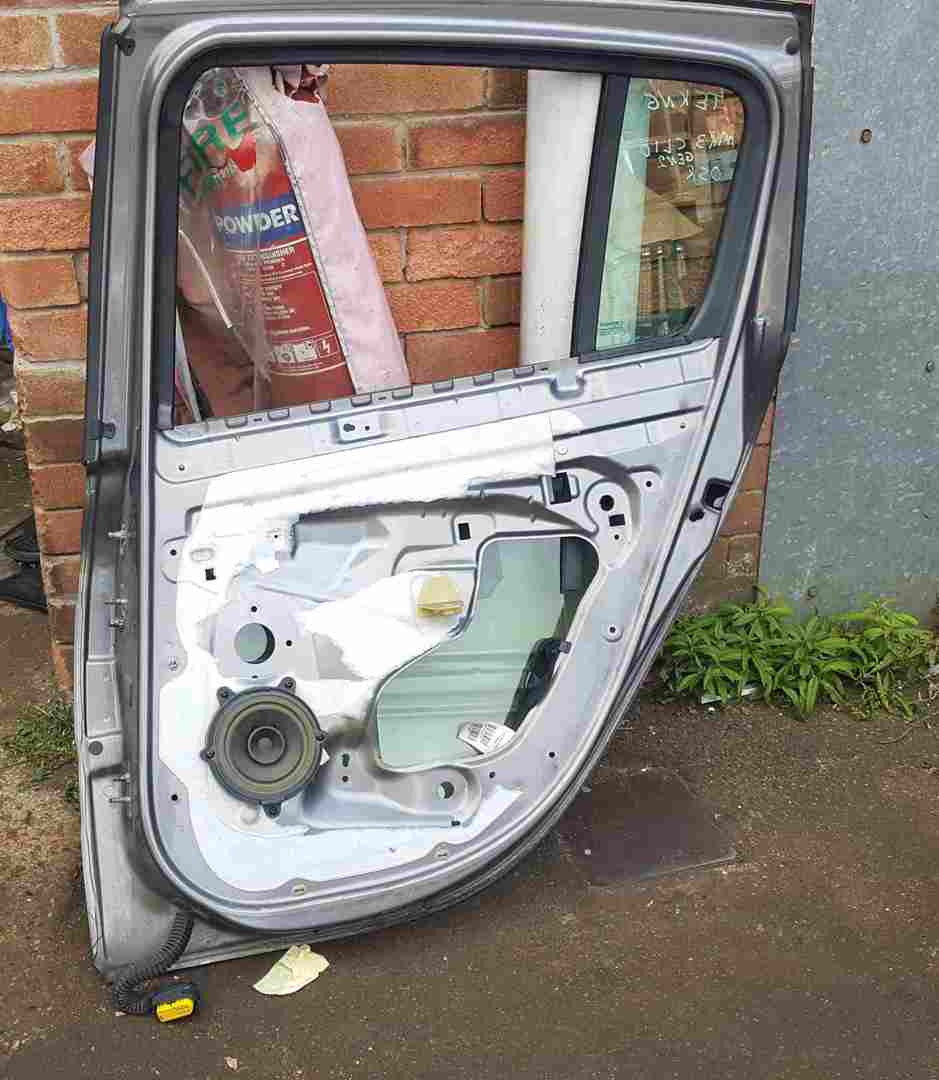 Thumb 2 Renault Clio MK3 2005-2012 Drivers OSR Rear Door TEKNG Grey