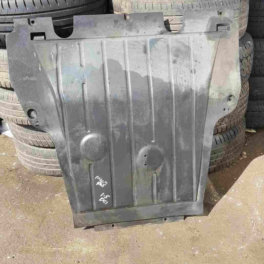Renault Clio MK3 2005-2012 Engine Undertray Plastic 8200161848