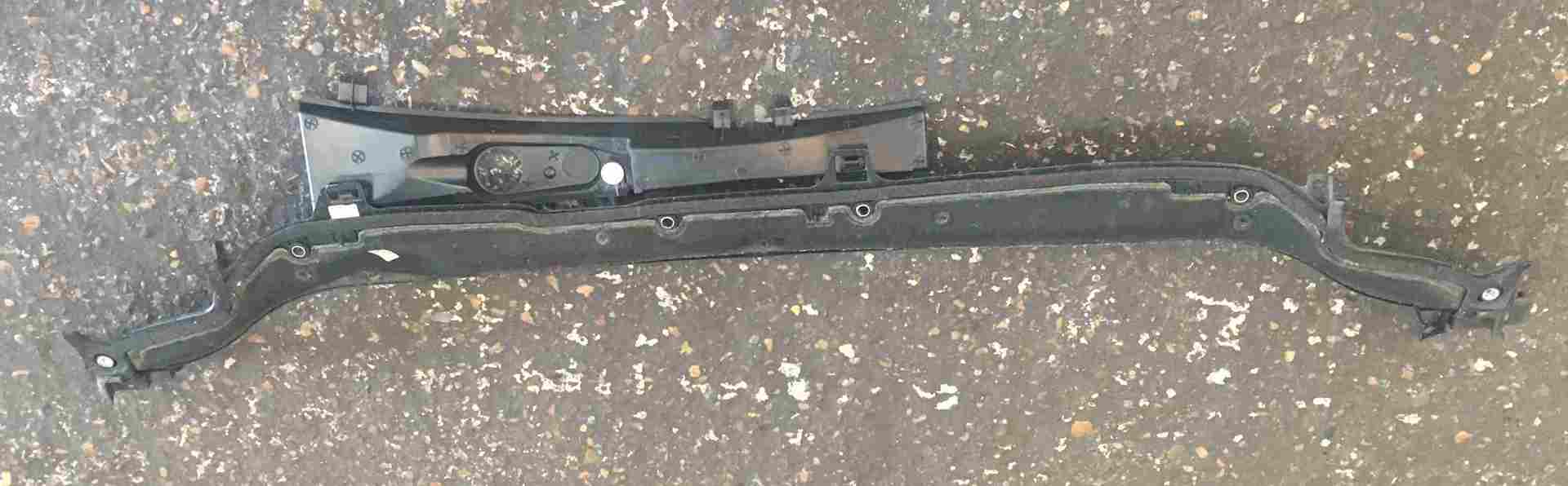 Renault Clio MK3 2005-2012 Front Scuttle Panel Trim 8200363647