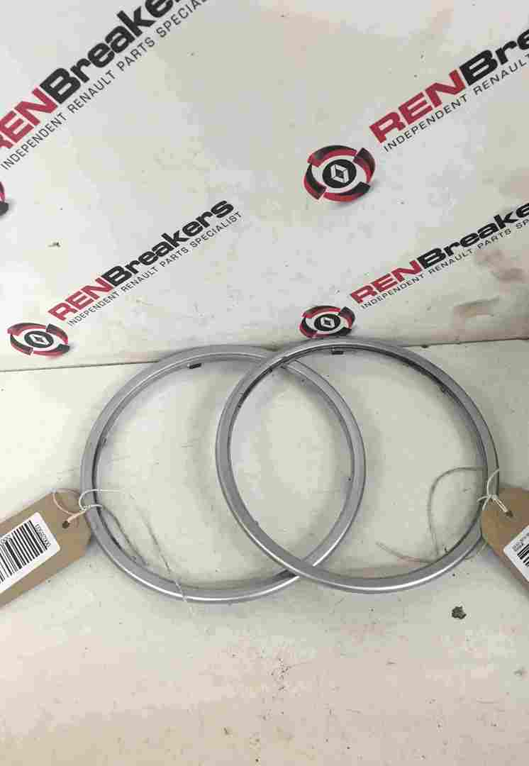 Renault Clio MK3 2005-2012 Front Speaker Grill Surround Silver Front Pair