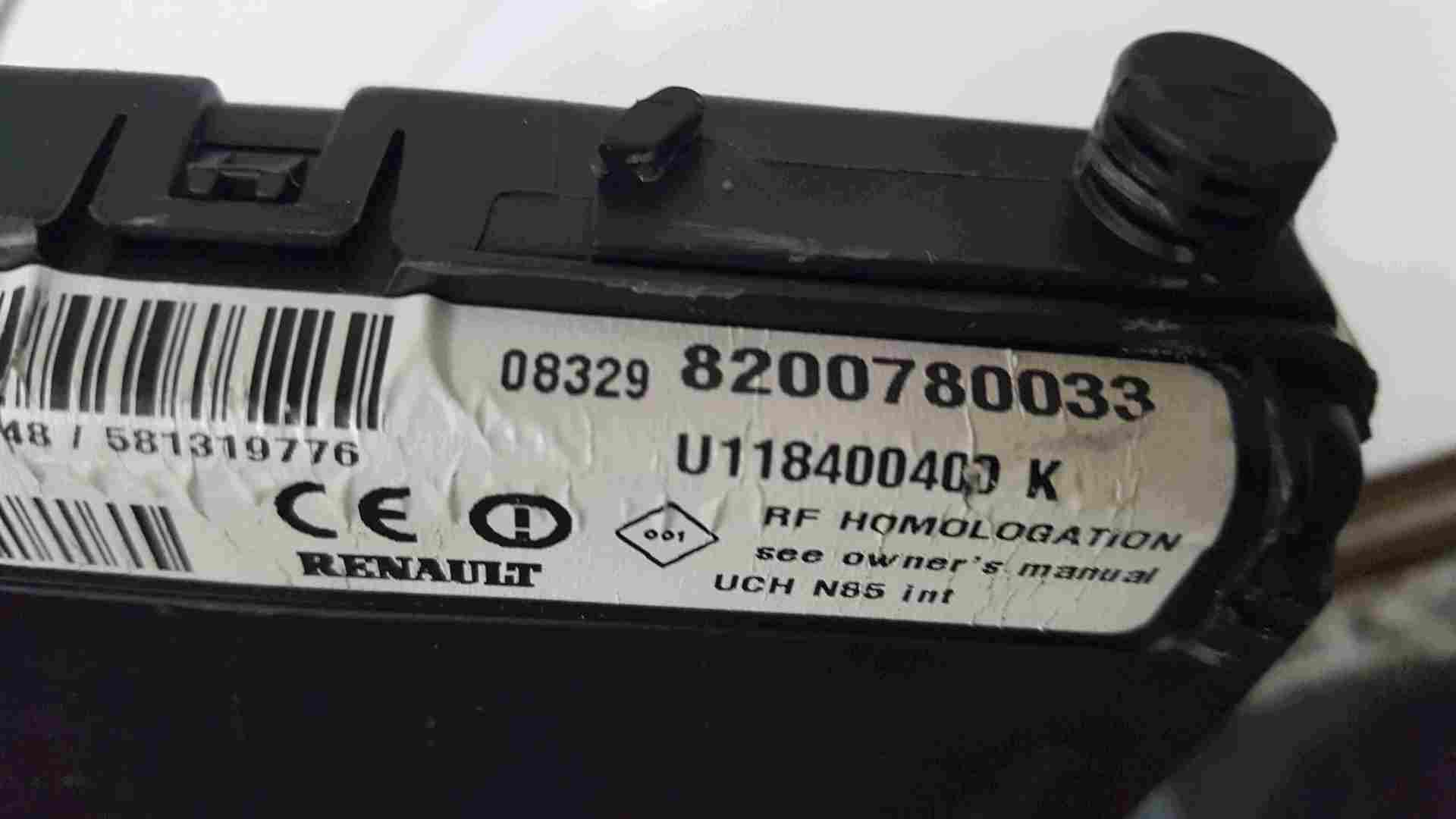 Thumb 2 Renault Clio MK3 2005-2012 Fuse BOX Bcm UCH Key Card Type AUTO 8200780033