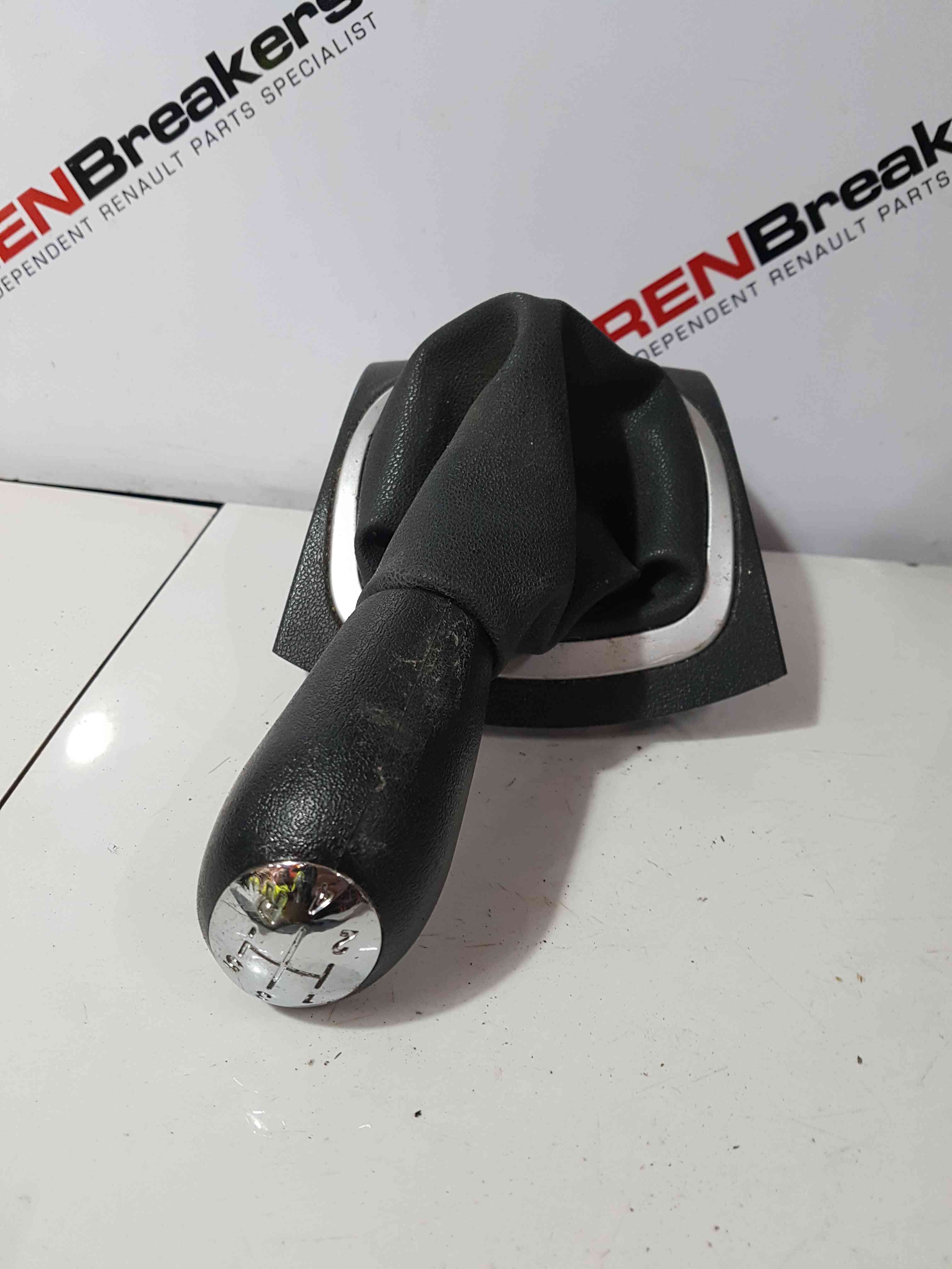 Thumb 2 Renault Clio MK3 2005-2012 Gearstick Gear Gaitor Knob Boot 8200408023