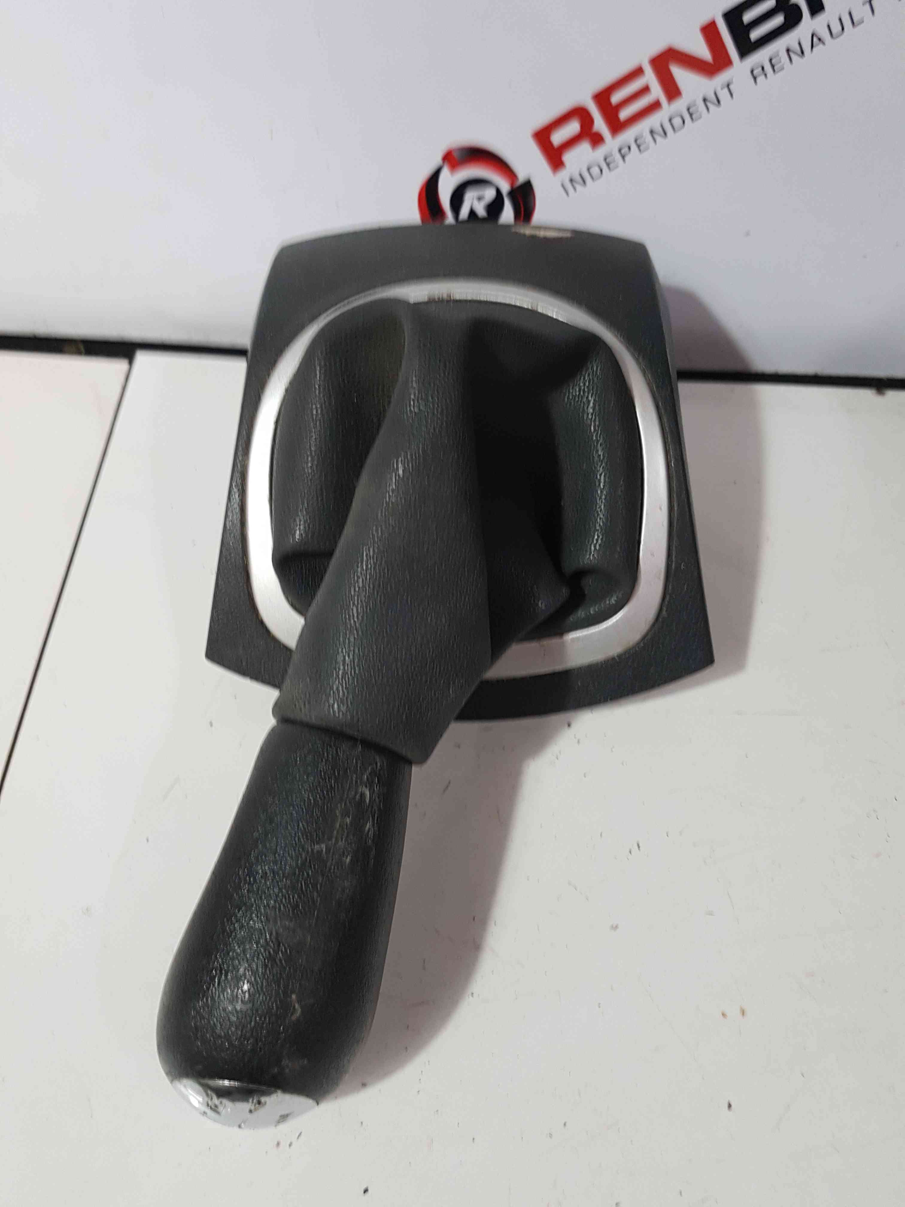 Thumb 5 Renault Clio MK3 2005-2012 Gearstick Gear Gaitor Knob Boot 8200408023