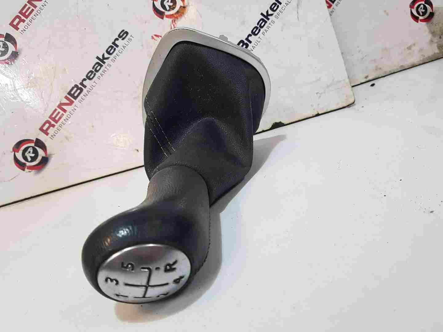 Renault Clio MK3 2005-2012 Gearstick Gear Gaitor Knob Boot crack in plastic