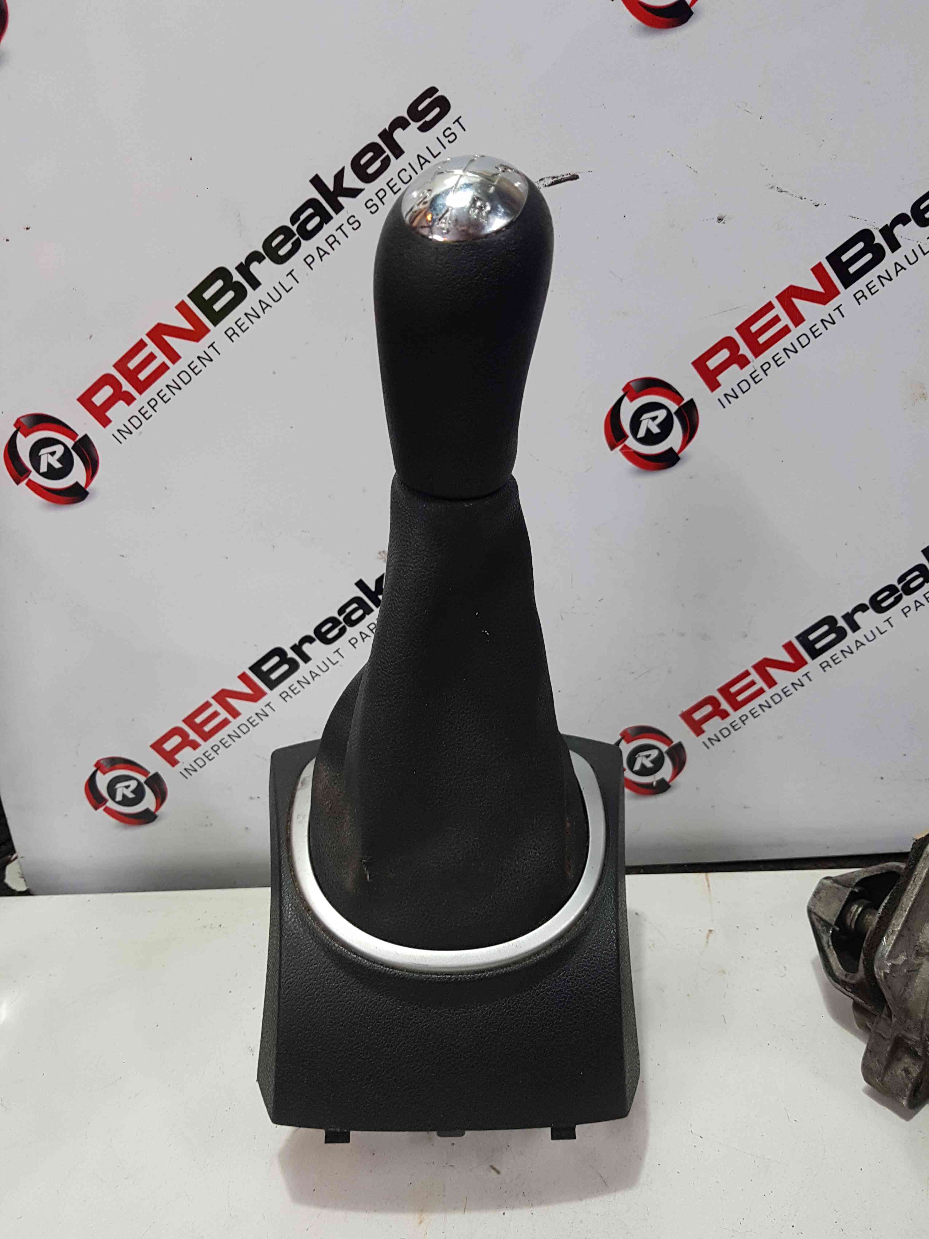 Thumb 6 Renault Clio MK3 2005-2012 Gearstick Knob Gaitor 