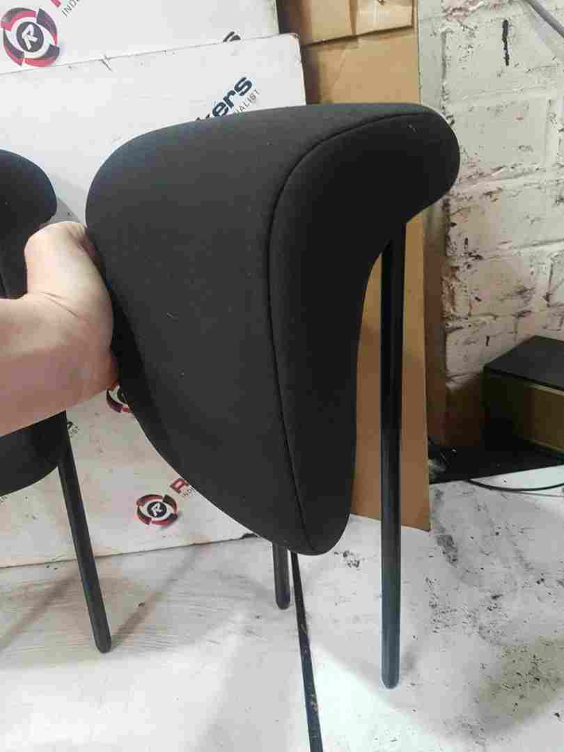 Thumb 4 Renault Clio MK3 2005-2012 Headrest Rear Back ROW Seat Head Rest Fabric X3