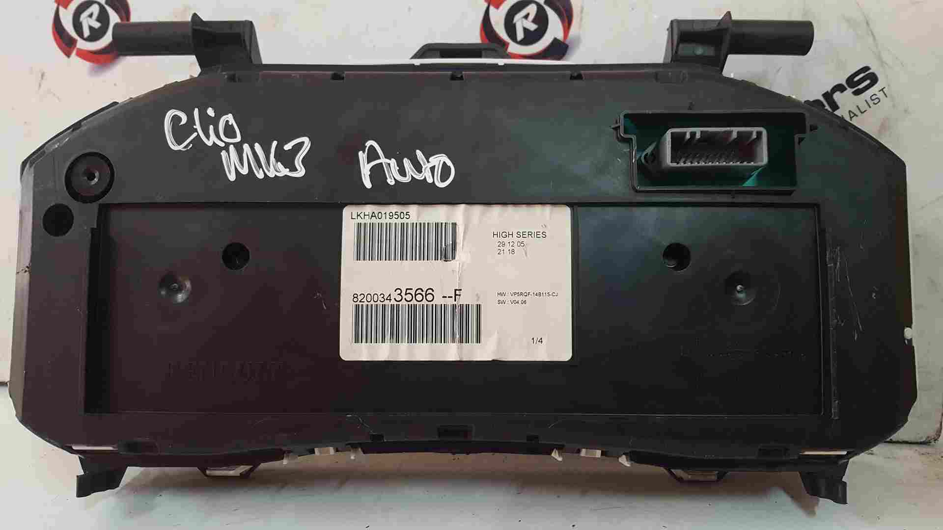 Thumb 4 Renault Clio MK3 2005-2012 Instrument Panel Clocks Dials Gauges Automatic 