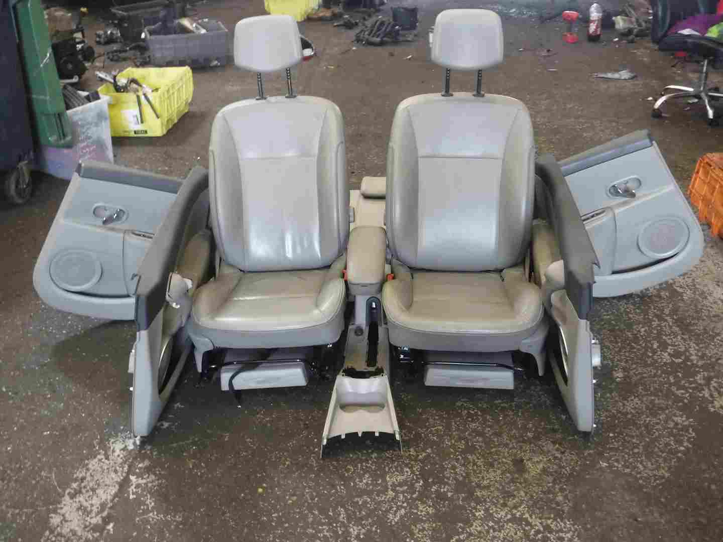 Renault Clio MK3 2005-2012 Interior Seats Beige Leather C Console Chairs 5dr