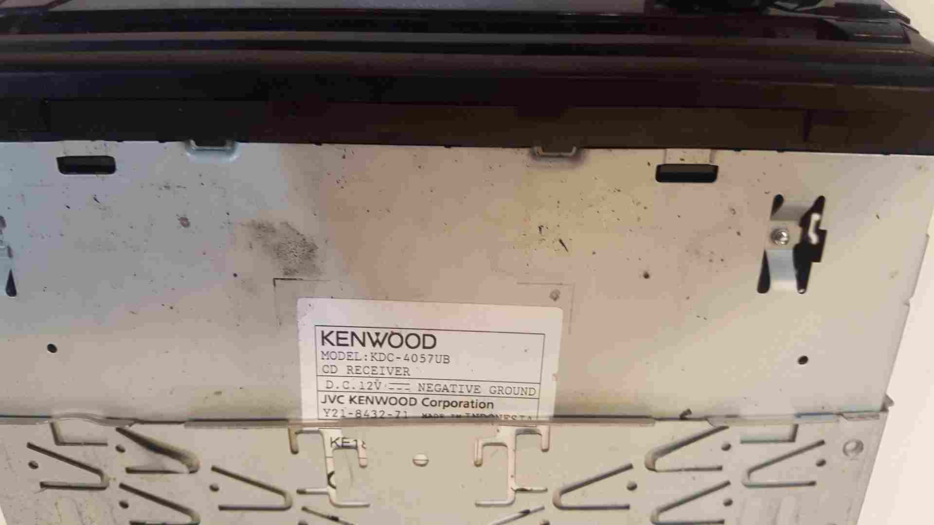 Thumb 3 Renault Clio MK3 2005-2012 Kenwood Radio  Cd Player USB Aux Kdc-4057Ub
