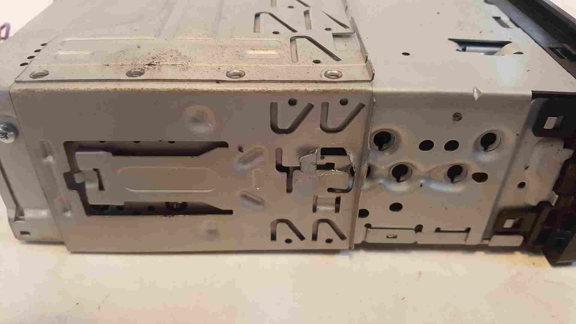 Thumb 5 Renault Clio MK3 2005-2012 Kenwood Radio  Cd Player USB Aux Kdc-4057Ub
