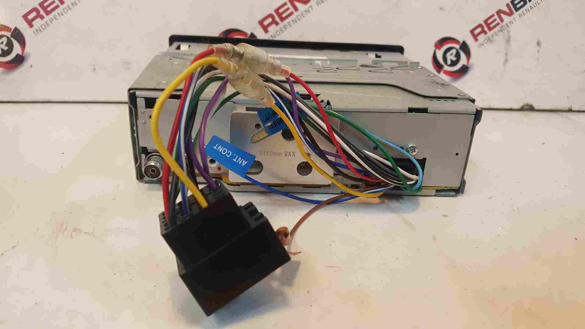 Thumb 6 Renault Clio MK3 2005-2012 Kenwood Radio  Cd Player USB Aux Kdc-4057Ub