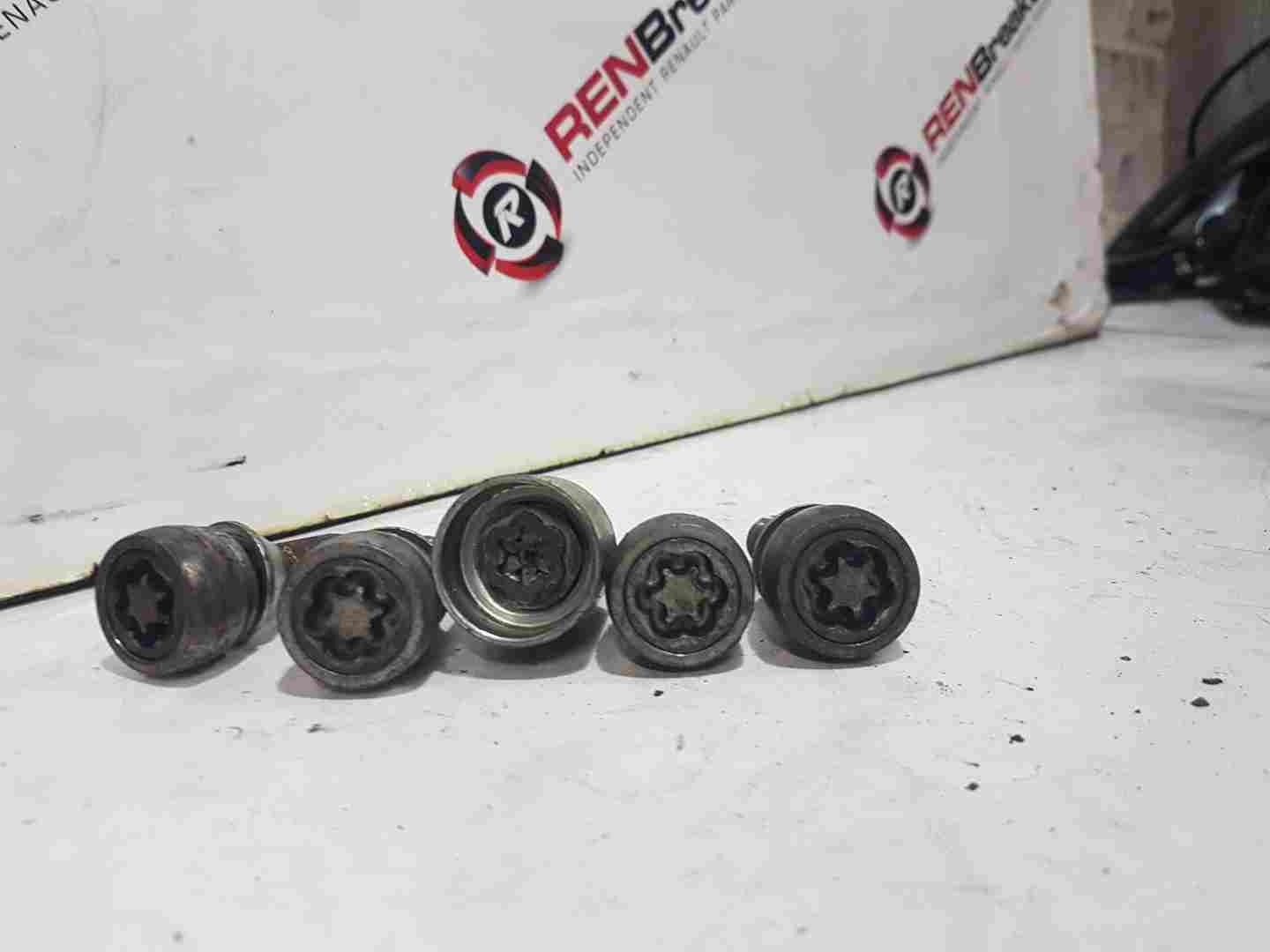 Thumb 3 Renault Clio MK3 2005-2012 Locking Wheel NUT Bolts SET 19Mm 5/5