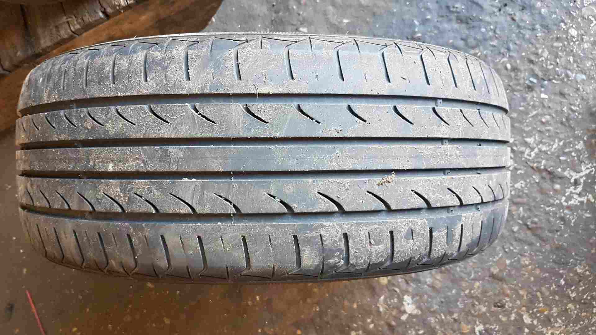 Thumb 2 Renault Clio MK3 2005-2012 Lyria Alloy Wheel + Tyre 195 50 16 4Mm Tread 3/5