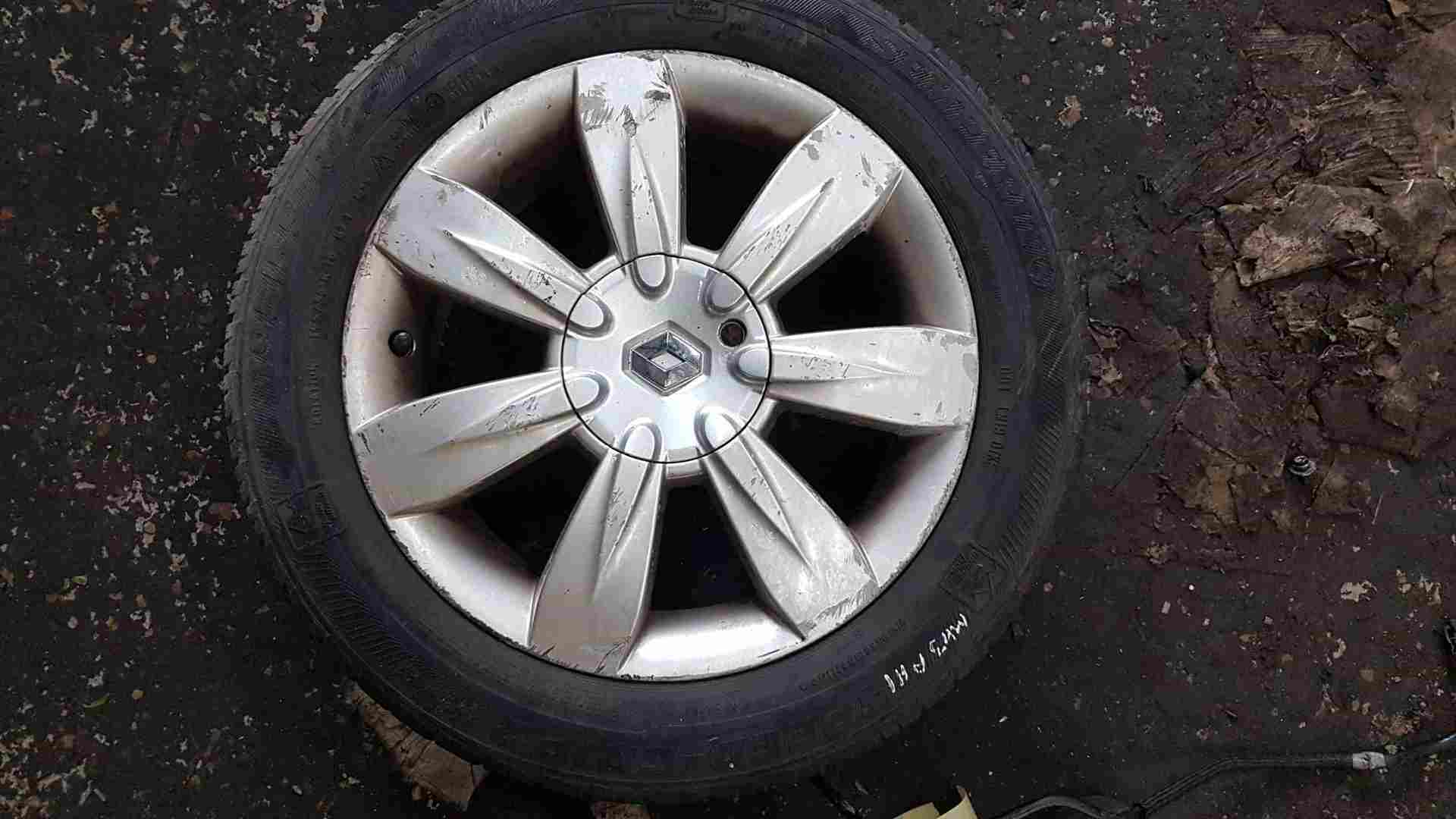 Thumb 2 Renault Clio MK3 2005-2012 Lyria Alloy Wheel + Tyre 195 50 16 5Mm Tread 3/5