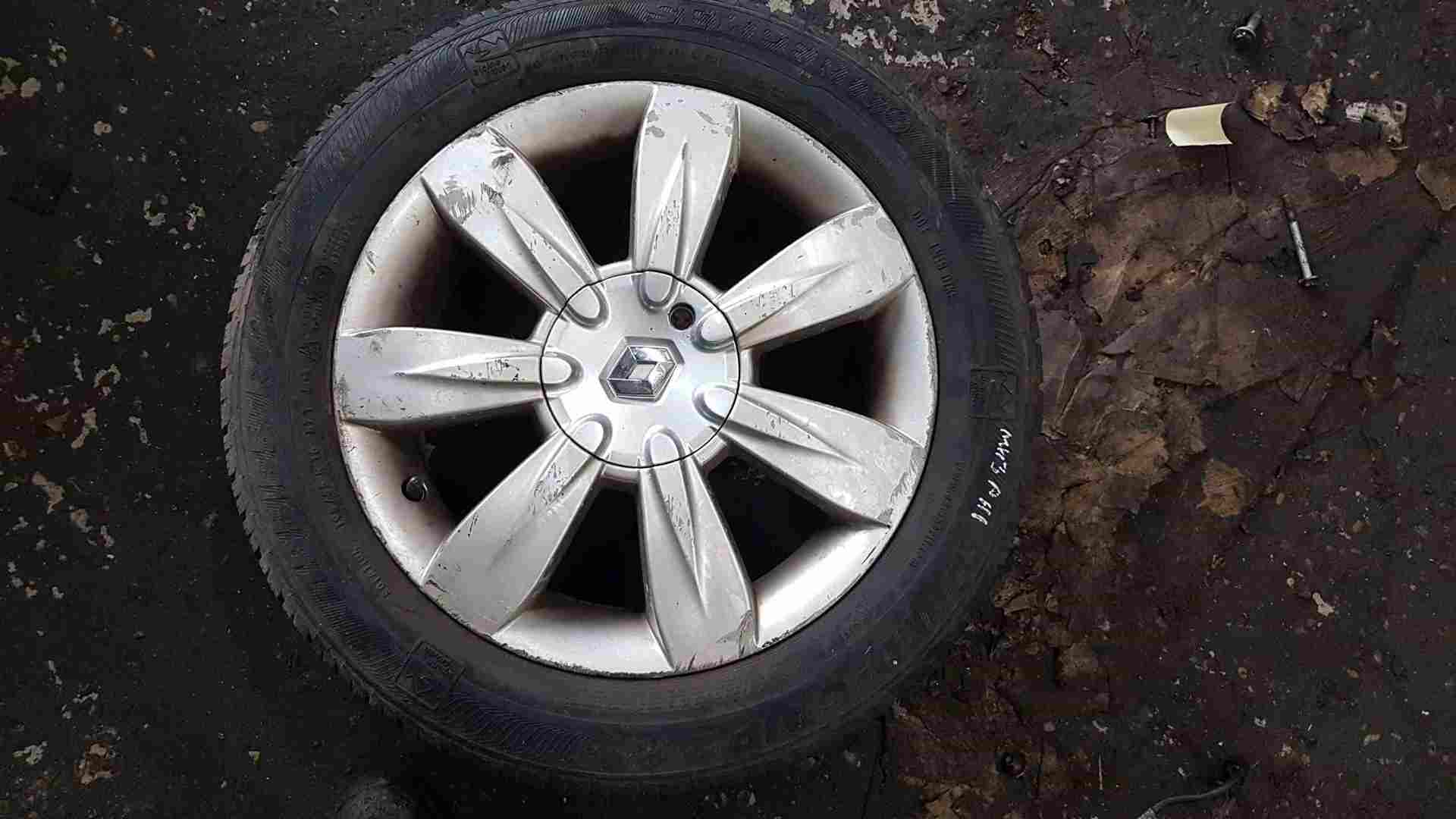 Thumb 4 Renault Clio MK3 2005-2012 Lyria Alloy Wheel + Tyre 195 50 16 5Mm Tread 3/5