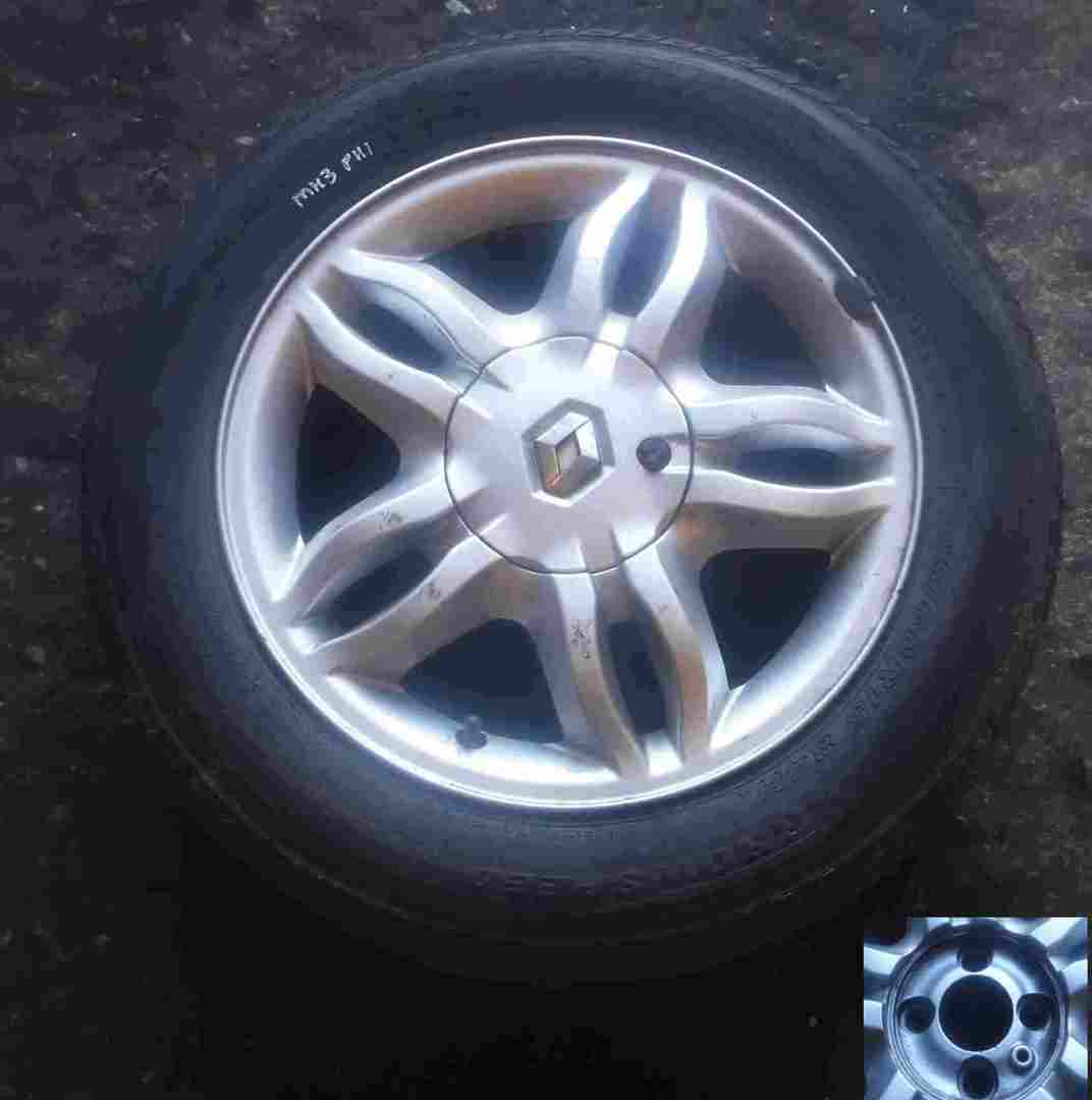 Renault Clio MK3 2005-2012 Mahonia Alloy Wheel + 185 60 15 5mm