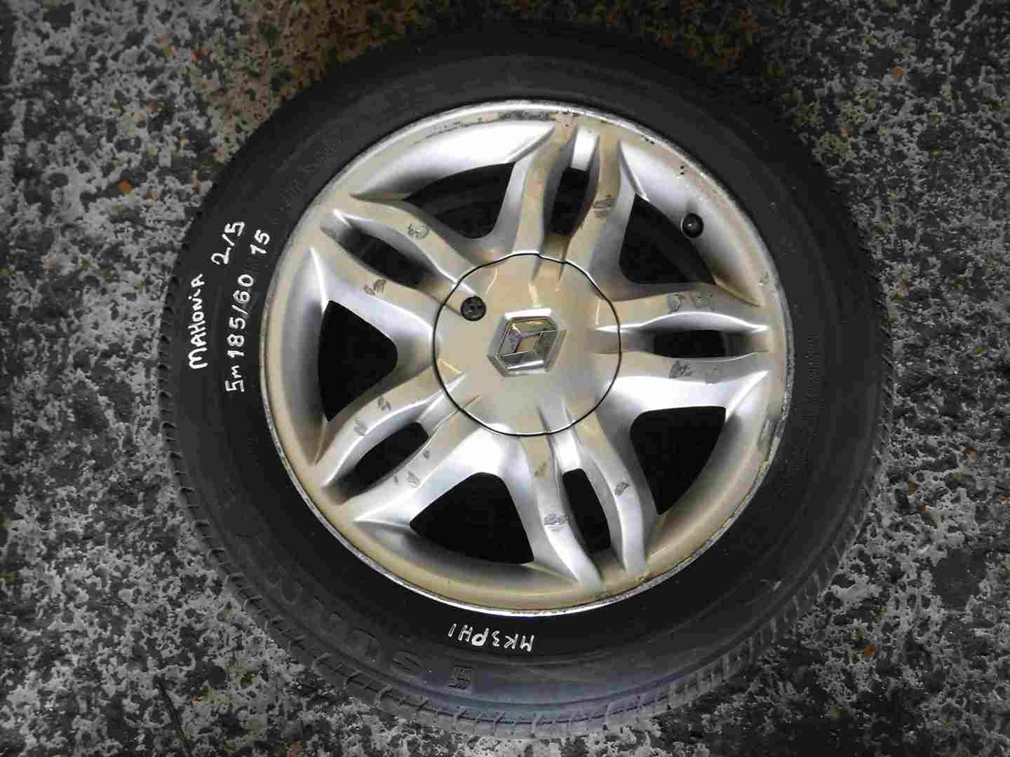Renault Clio MK3 2005-2012 Mahonia Alloy Wheel + Tyre 185 60 15 5mm