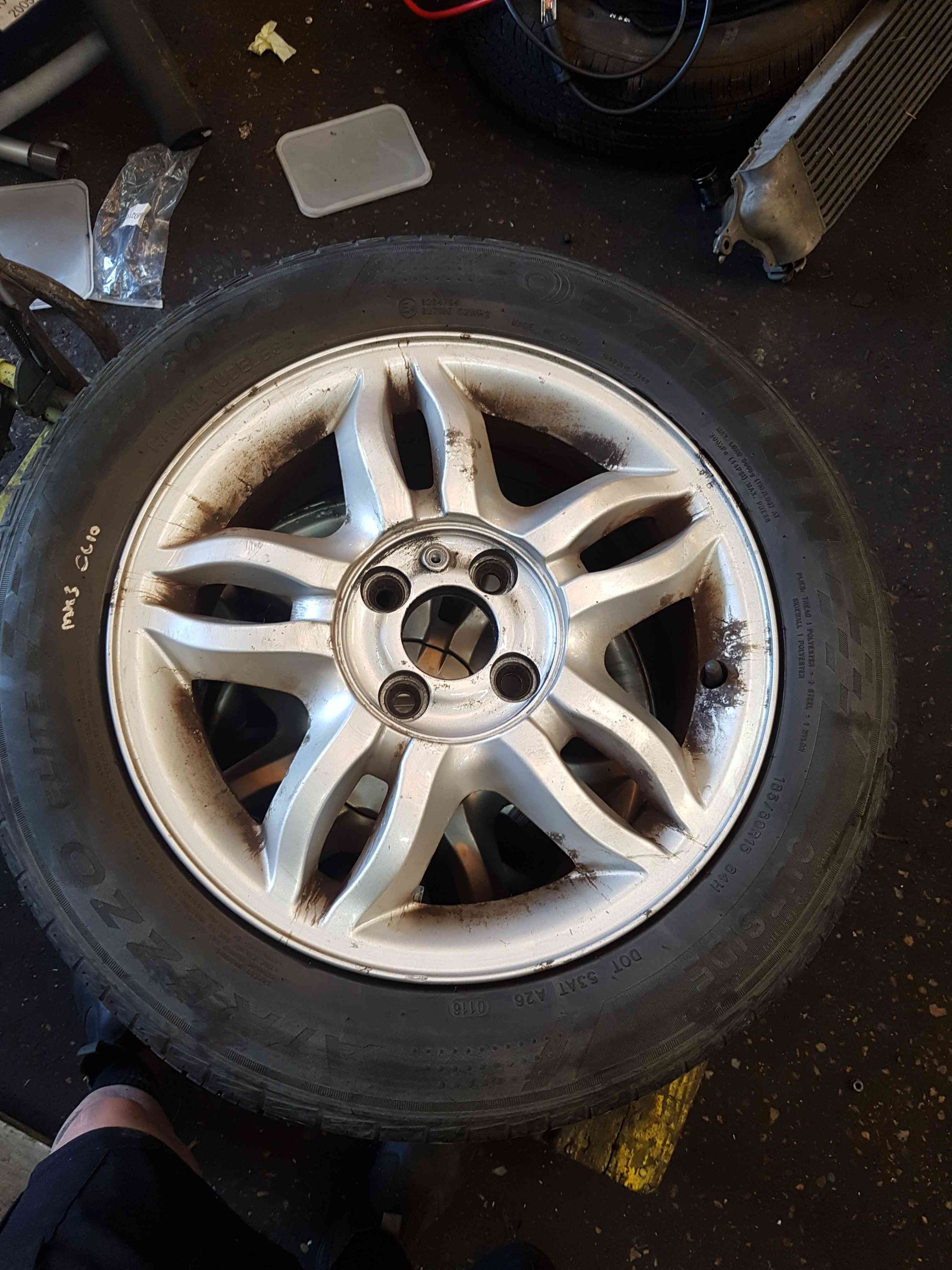 Thumb 7 Renault Clio MK3 2005-2012 Mahonia Alloy Wheel 15inch 3/5 8200317802