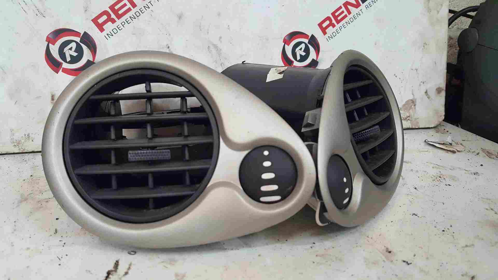 Thumb 4 Renault Clio MK3 2005-2012 OSF Nsf Heater Vent Vents AIR Blower Bronze