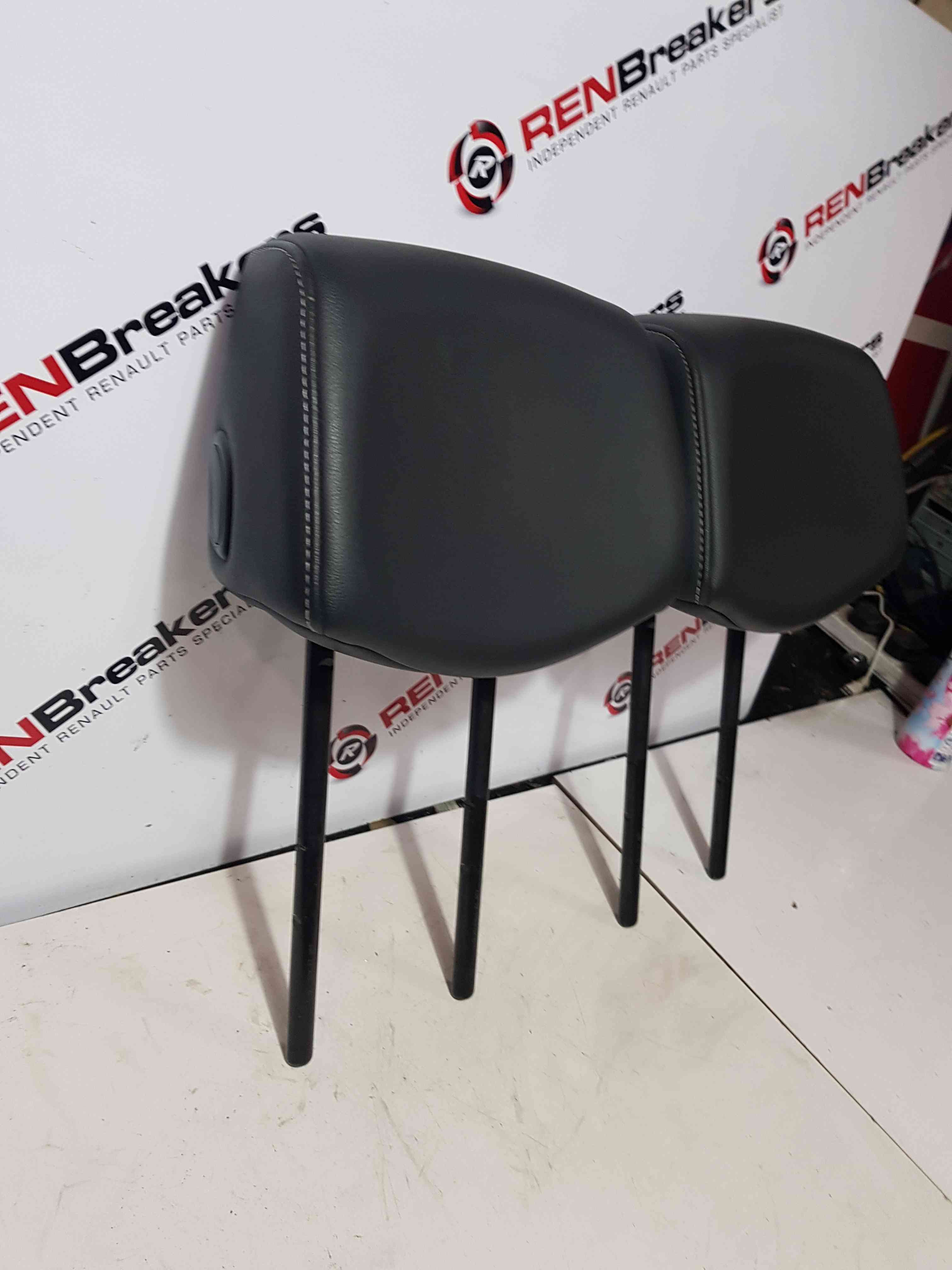 Thumb 2 Renault Clio MK3 2005-2012 Passenger Drivers Front Headrest Leather X2