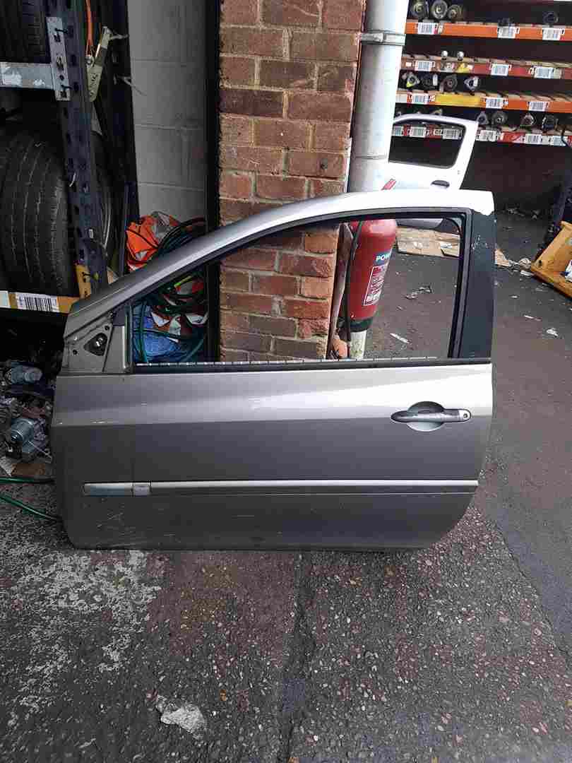 Thumb 2 Renault Clio MK3 2005-2012 Passenger NSF Front Door Beige Gold Tehnk 3Dr