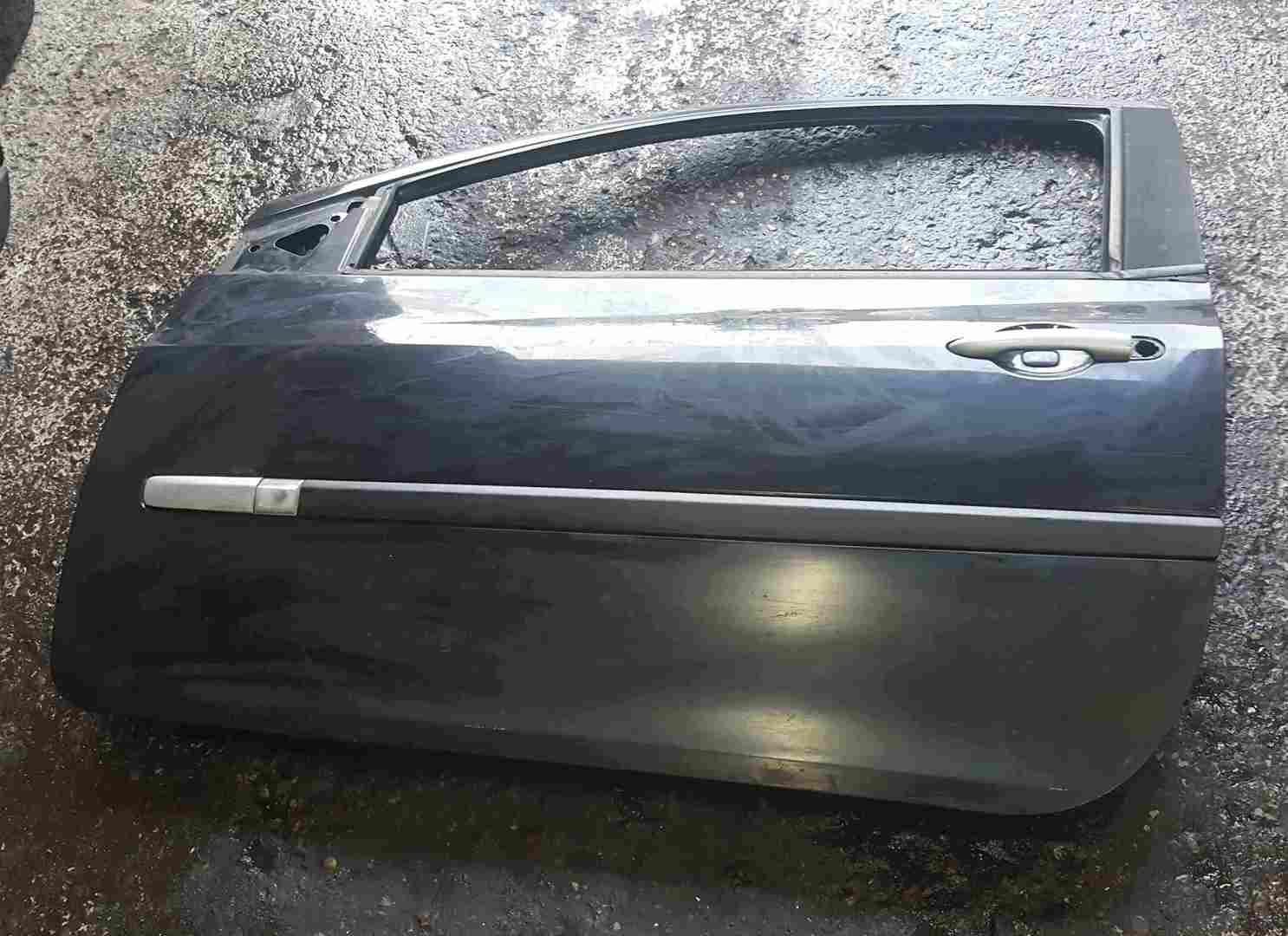 Thumb 3 Renault Clio MK3 2005-2012 Passenger NSF Front Door Black 676 3dr