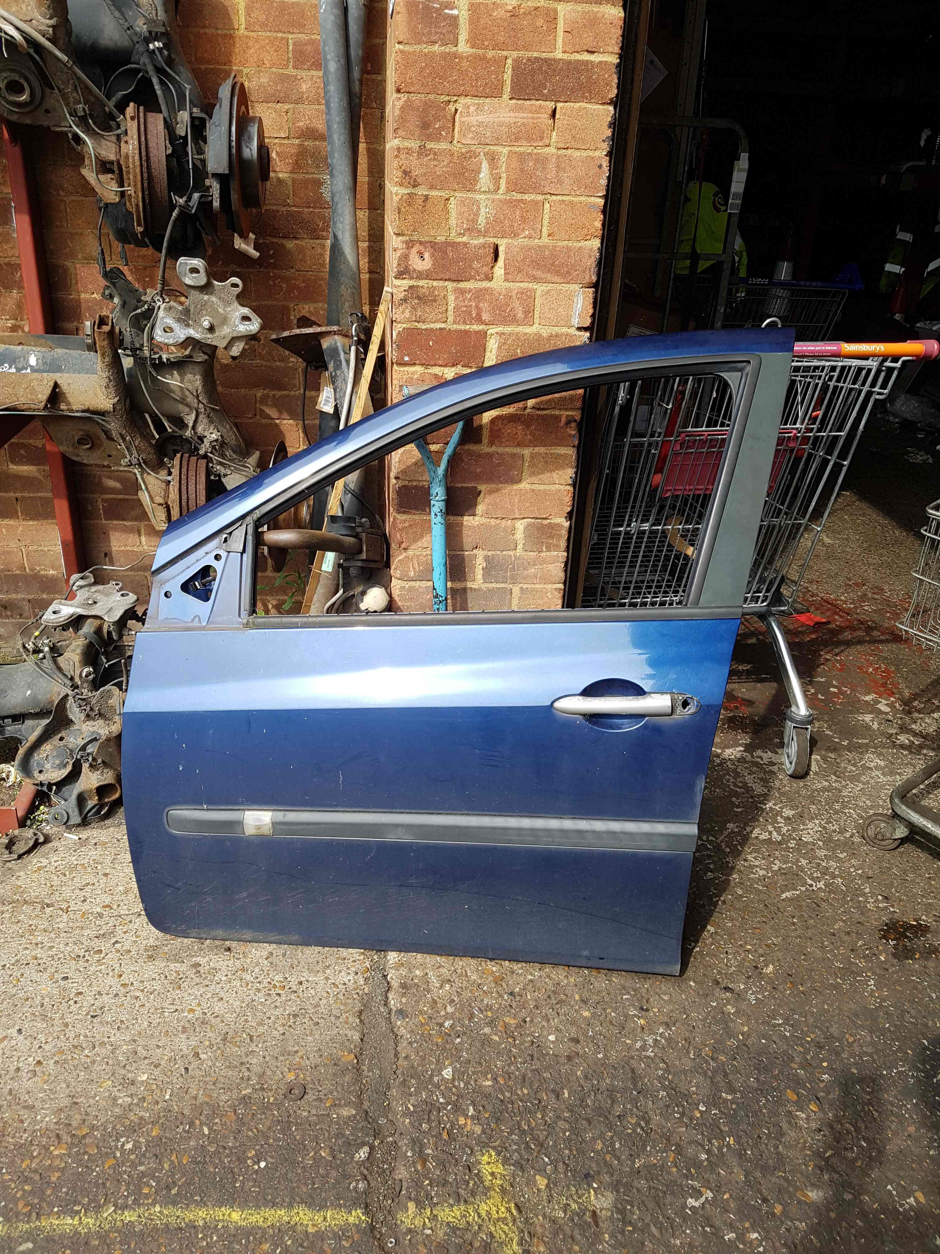 Thumb 2 Renault Clio MK3 2005-2012 Passenger NSF Front Door Blue 432 5Dr