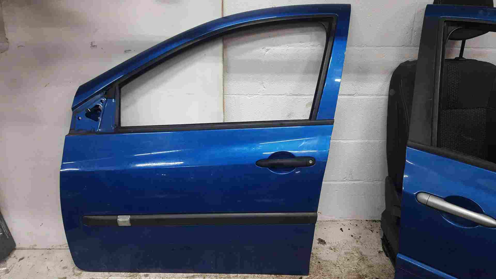 Renault Clio MK3 2005-2012 Passenger NSF Front Door Blue Terna 5Dr Scratched