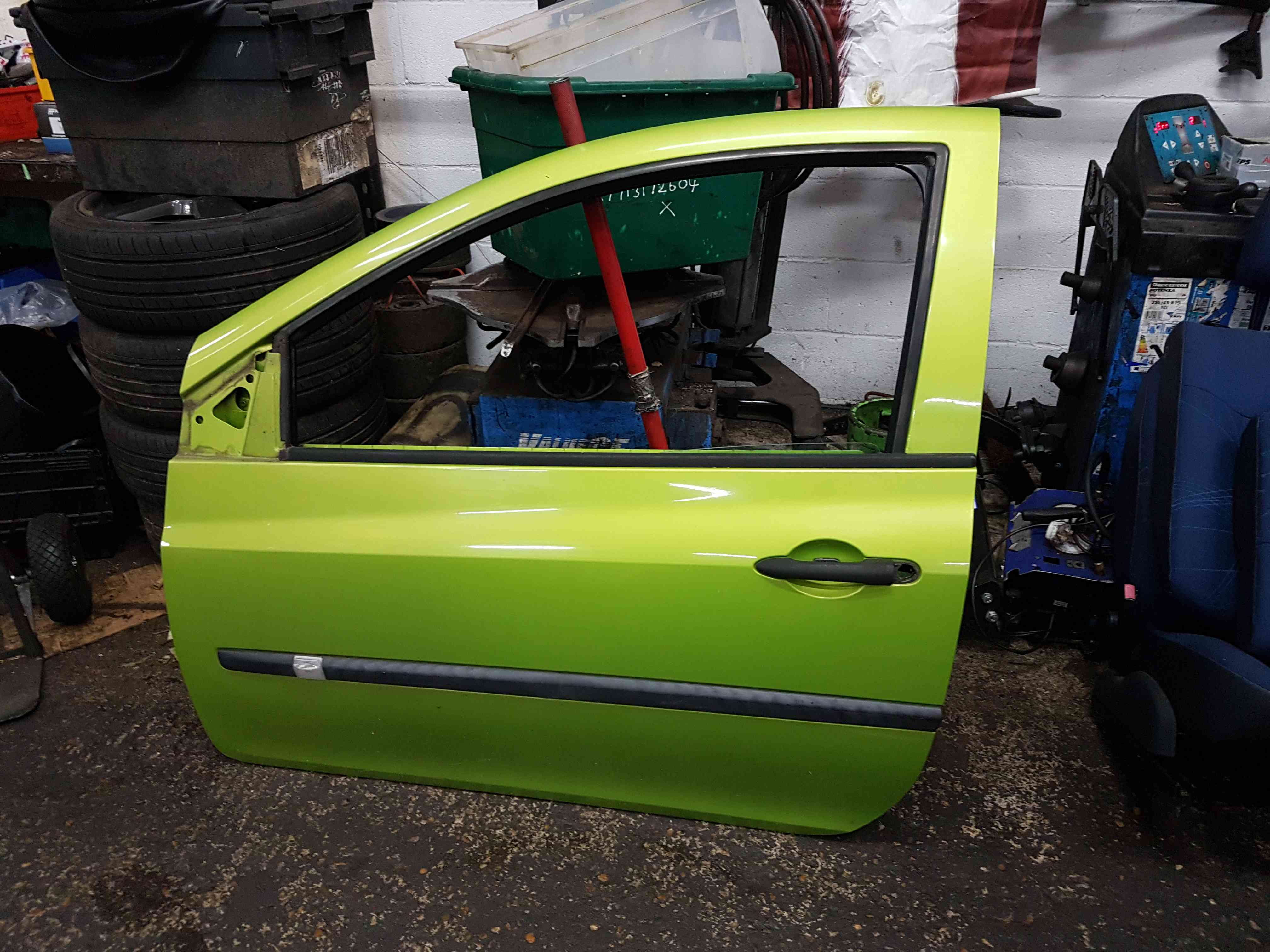 Thumb 3 Renault Clio MK3 2005-2012 Passenger NSF Front Door Green Tednq 3Dr