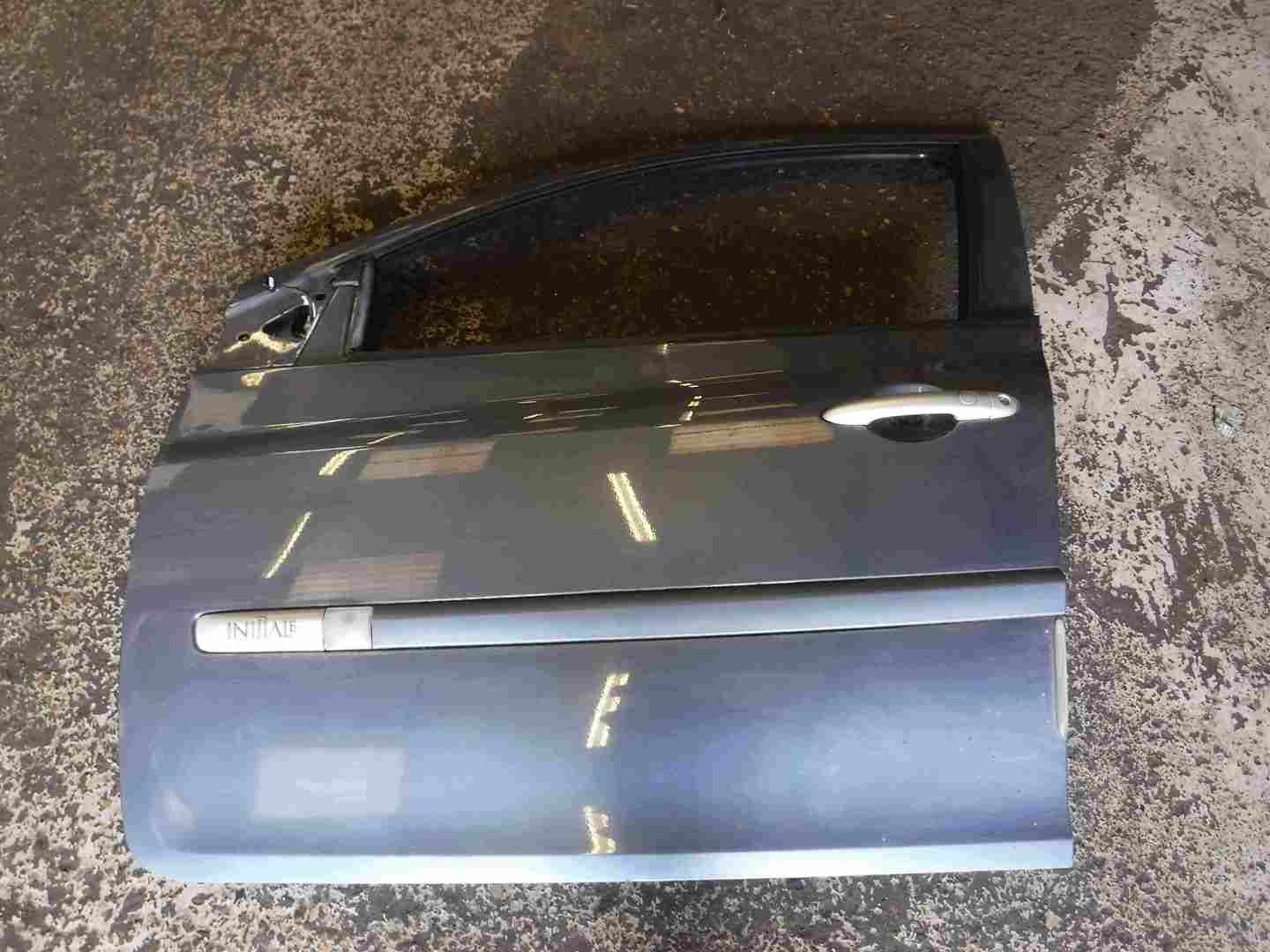 Renault Clio MK3 2005-2012 Passenger NSF Front Door Silver Blue Purple TEJ47 5dr