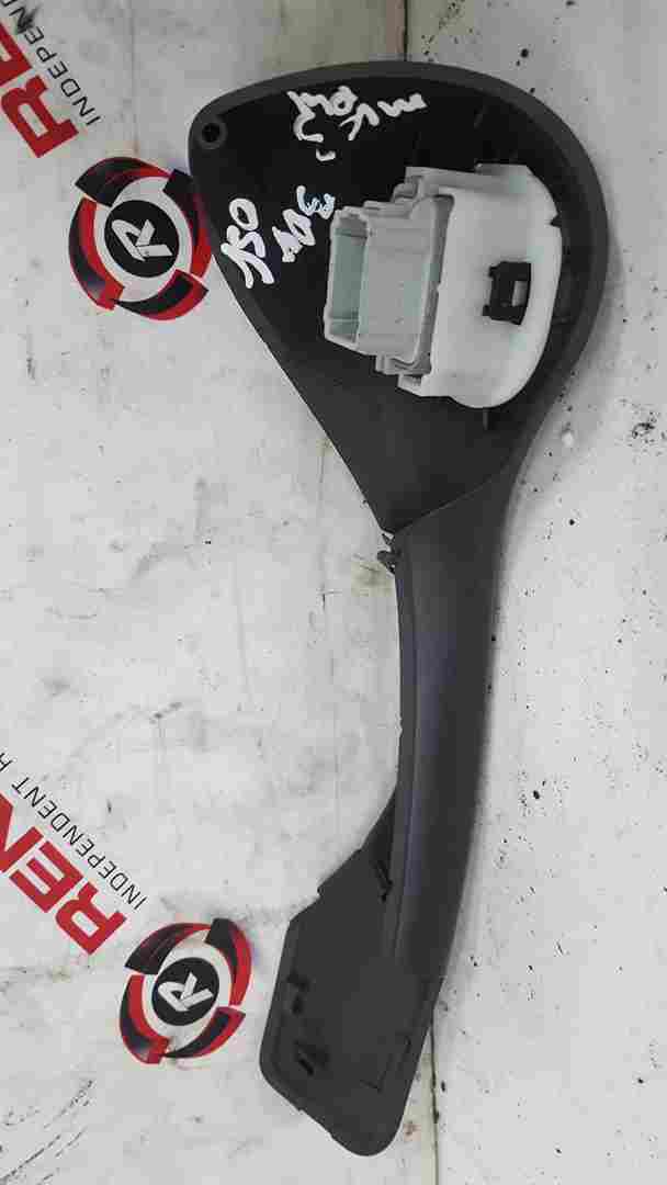 Thumb 2 Renault Clio MK3 2005-2012 Passenger NSF Front Grab Handle + Switch grey plug