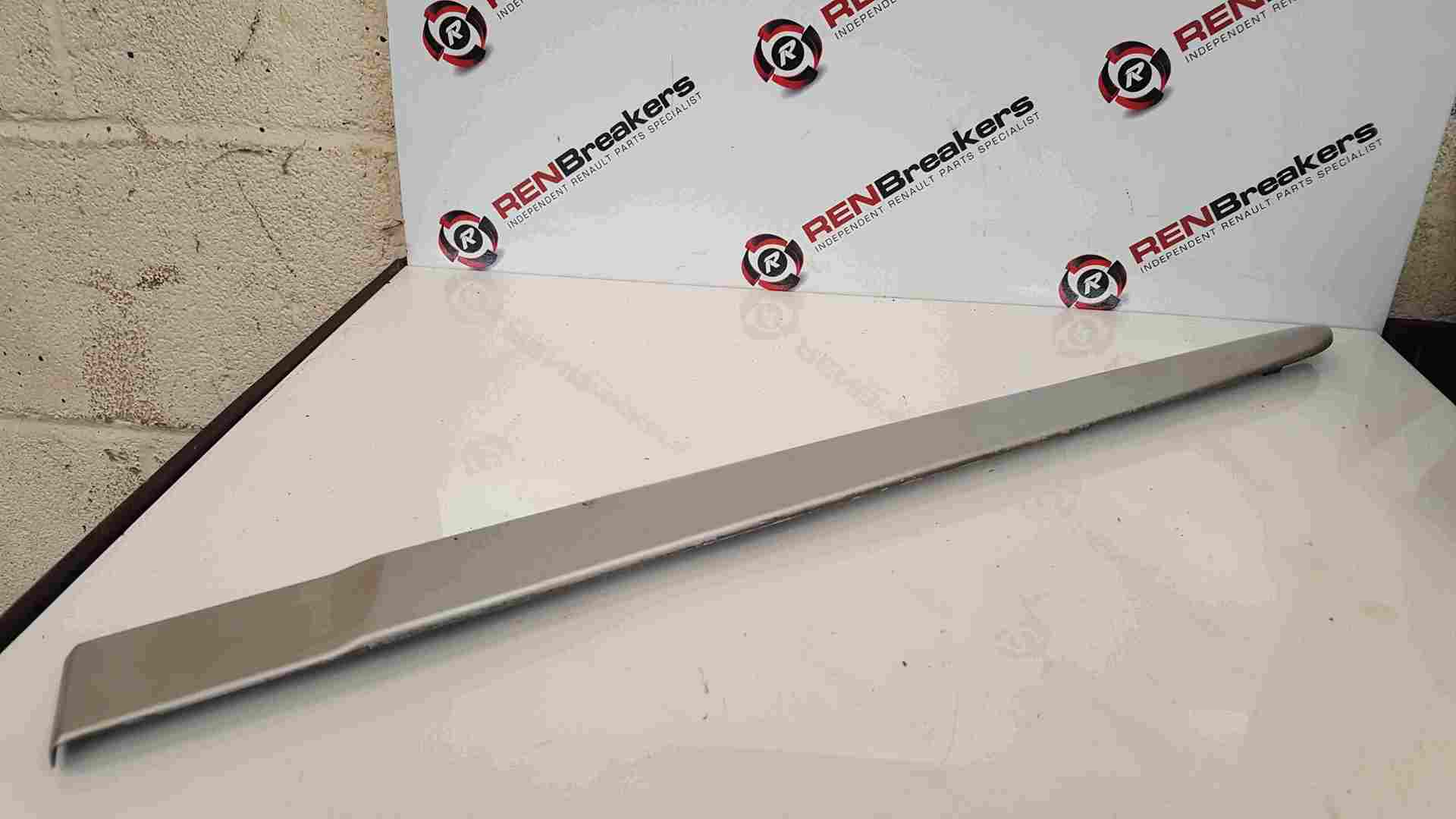 Renault Clio MK3 2005-2012 Passenger NSR Rear Door Moulding 5dr Silver TED69