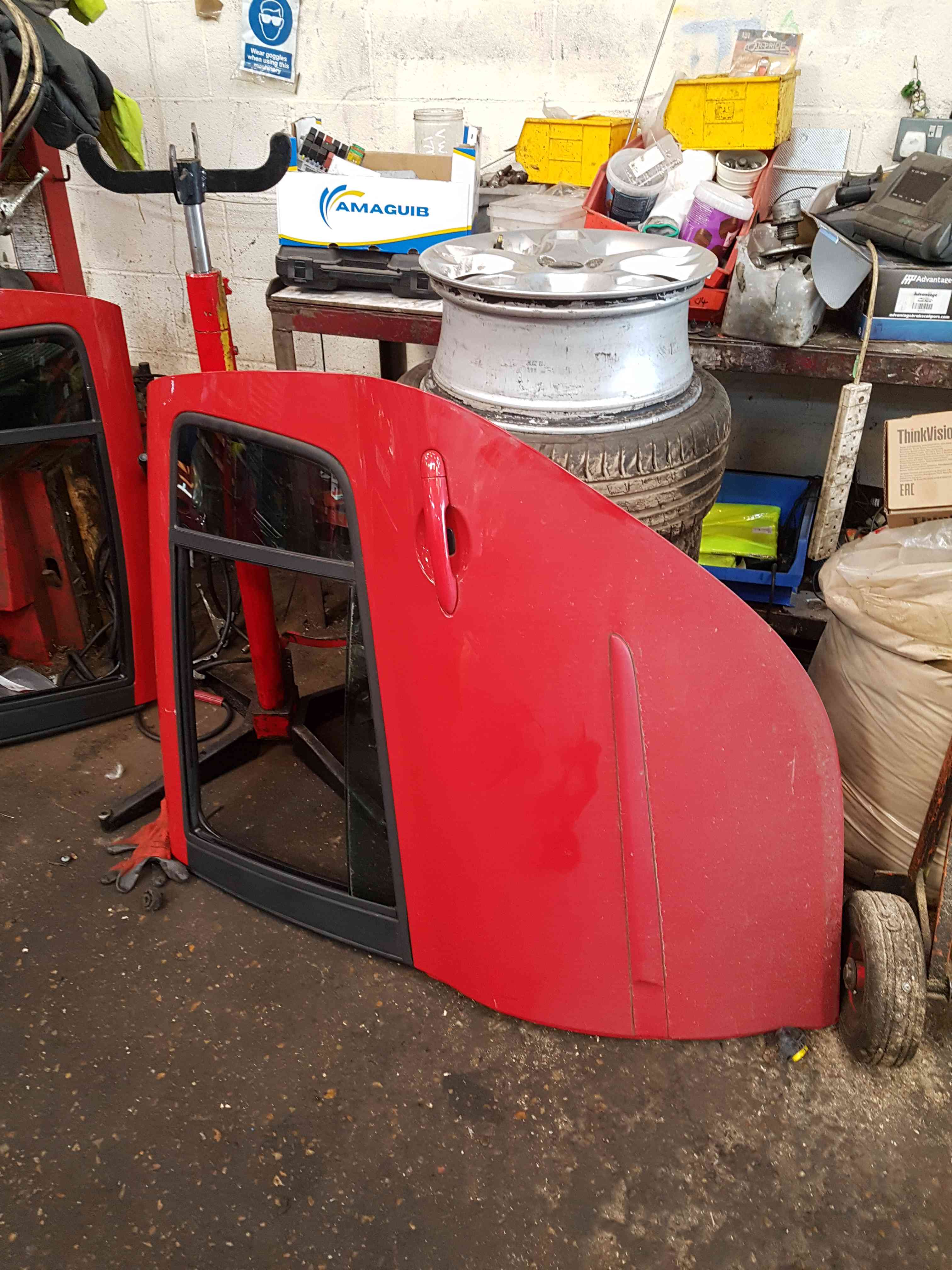 Thumb 3 Renault Clio MK3 2005-2012 Passenger NSR Rear Door RED Ov727