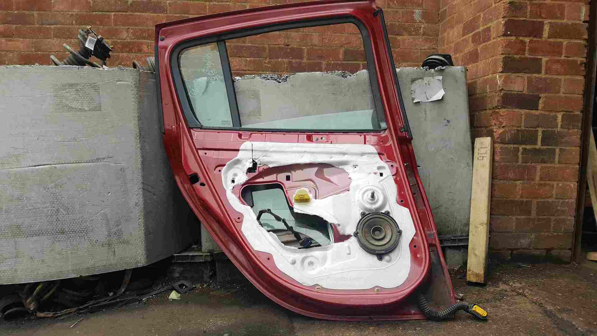 Thumb 2 Renault Clio MK3 2005-2012 Passenger NSR Rear Door Red TENNJ