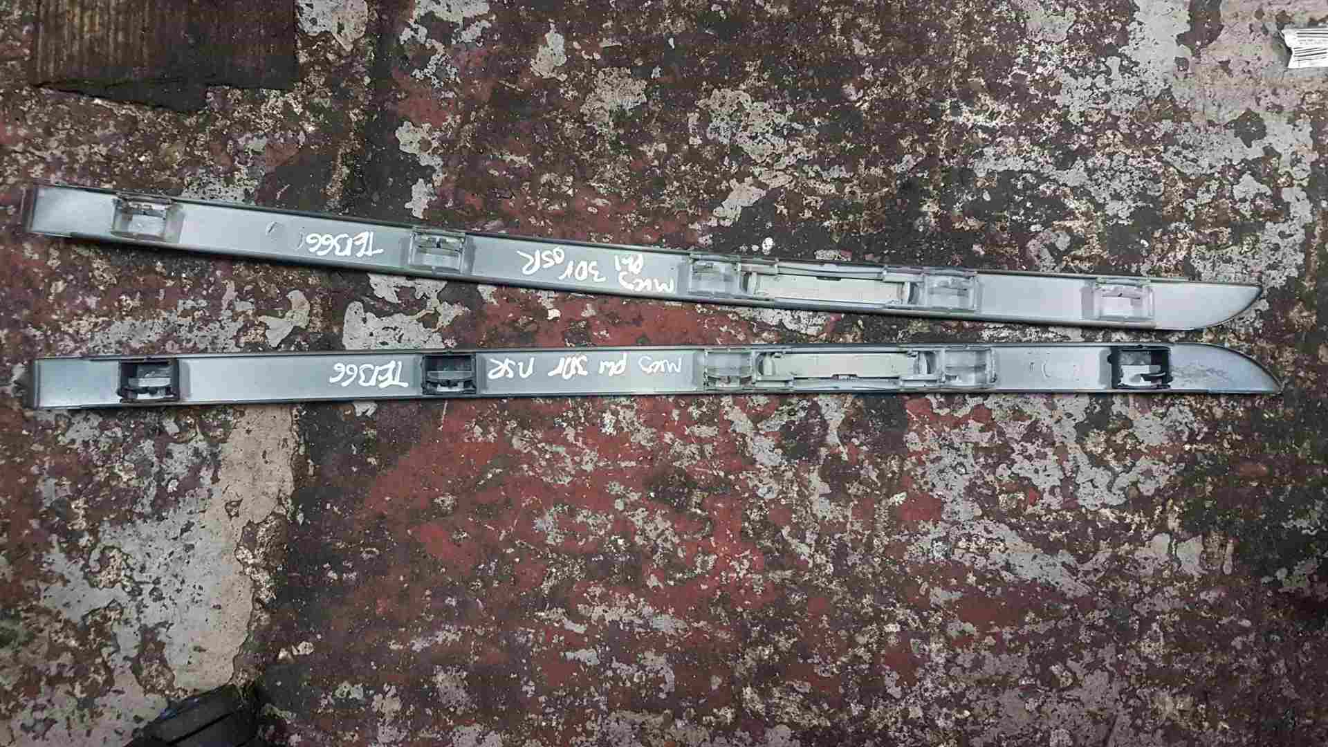 Thumb 4 Renault Clio MK3 2005-2012 Roof Rack Insert Trim Plastic OS NS Grey Teb66