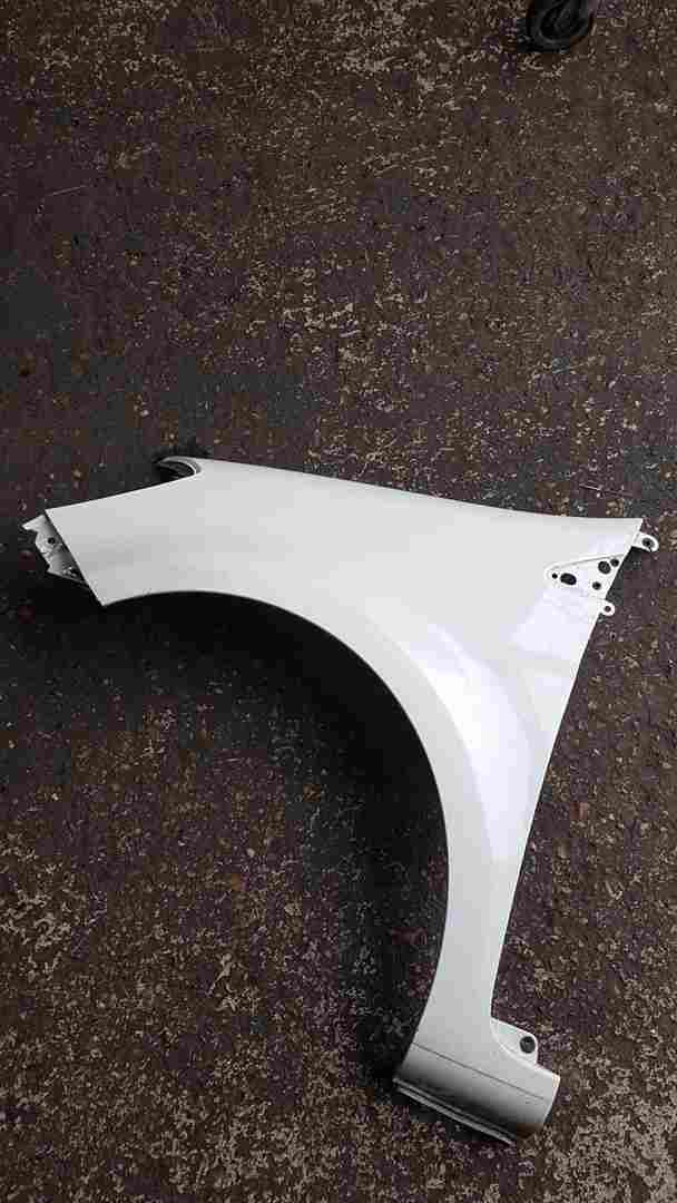 Thumb 2 Renault Clio MK3 2005-2012 Passenger Ns NSF  Wing White Ov369 195