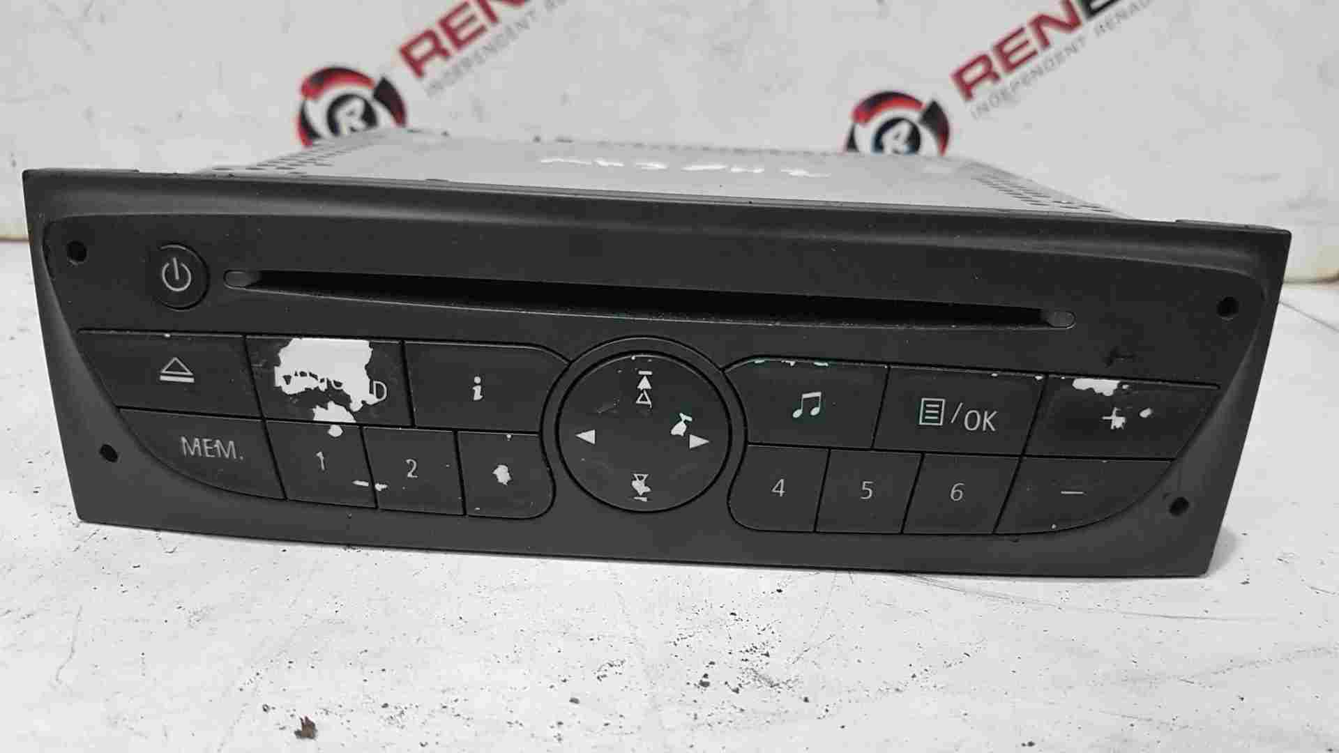 Thumb 2 Renault Clio MK3 2005-2012 Radio Cd Player Head Unit 281150038R
