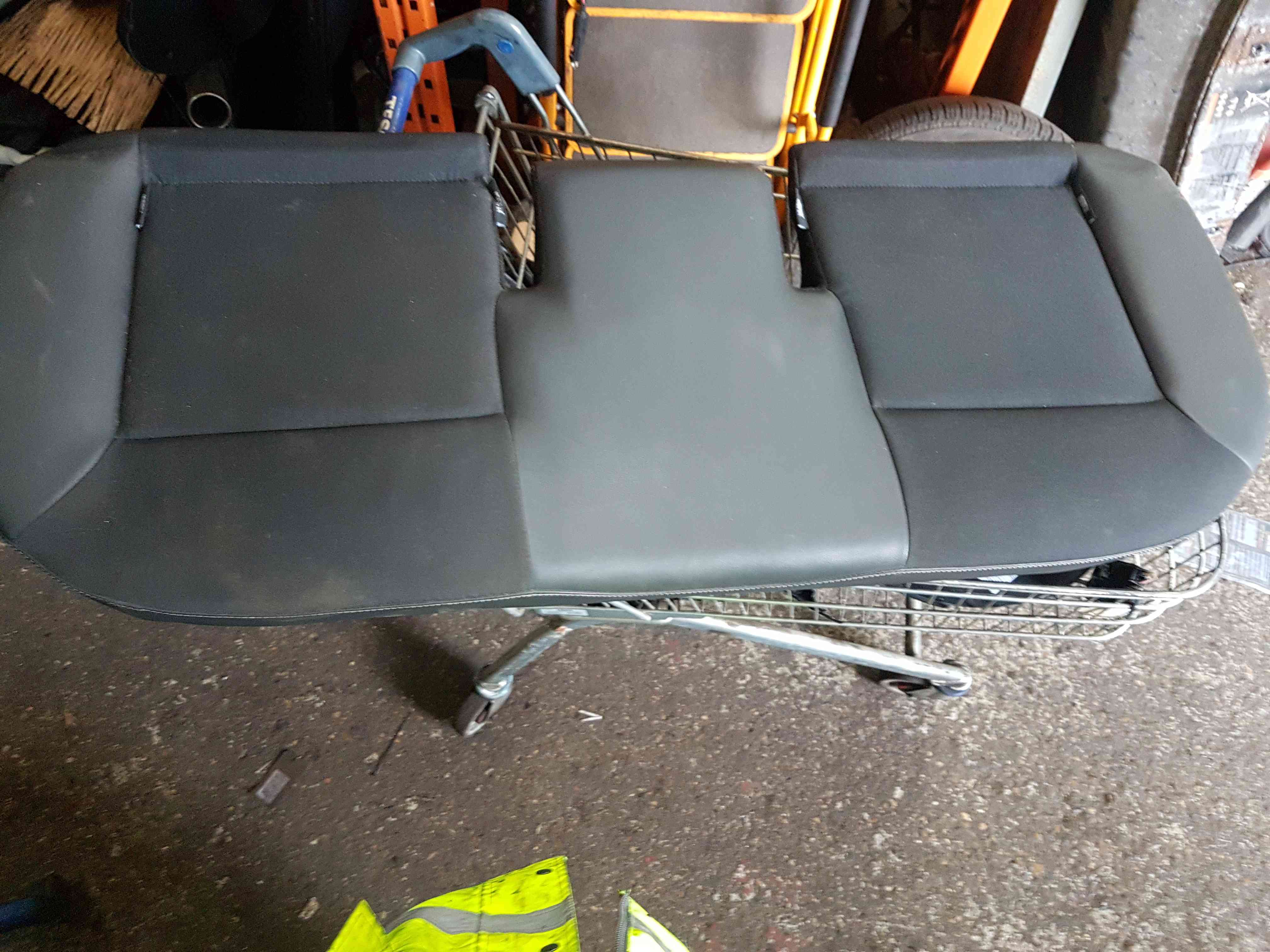 Thumb 3 Renault Clio MK3 2005-2012 Rear Bench Half Leather Bottom Part 