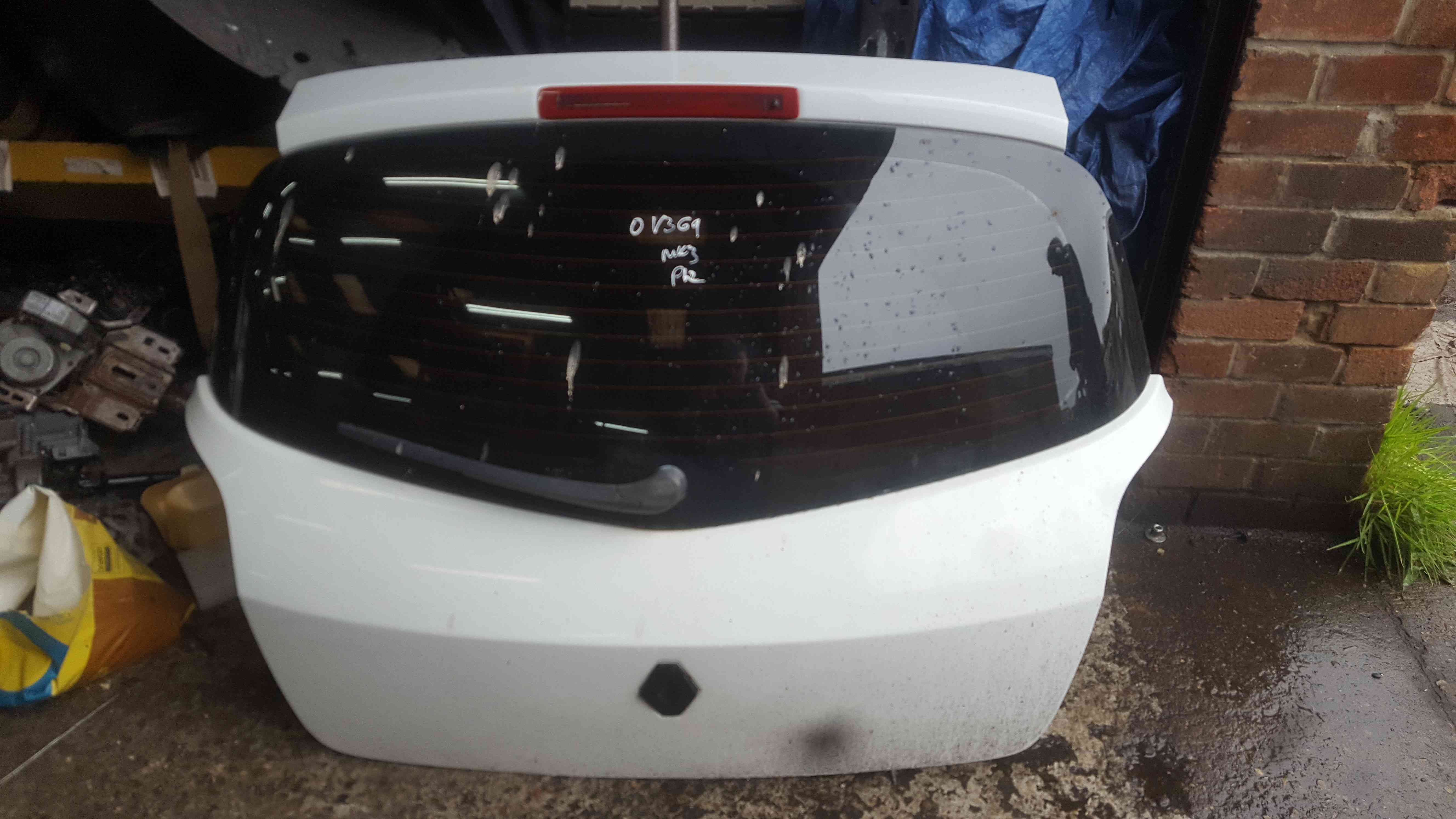Renault Clio MK3 2005-2012 Rear Boot Tailgate Boot White Ov369
