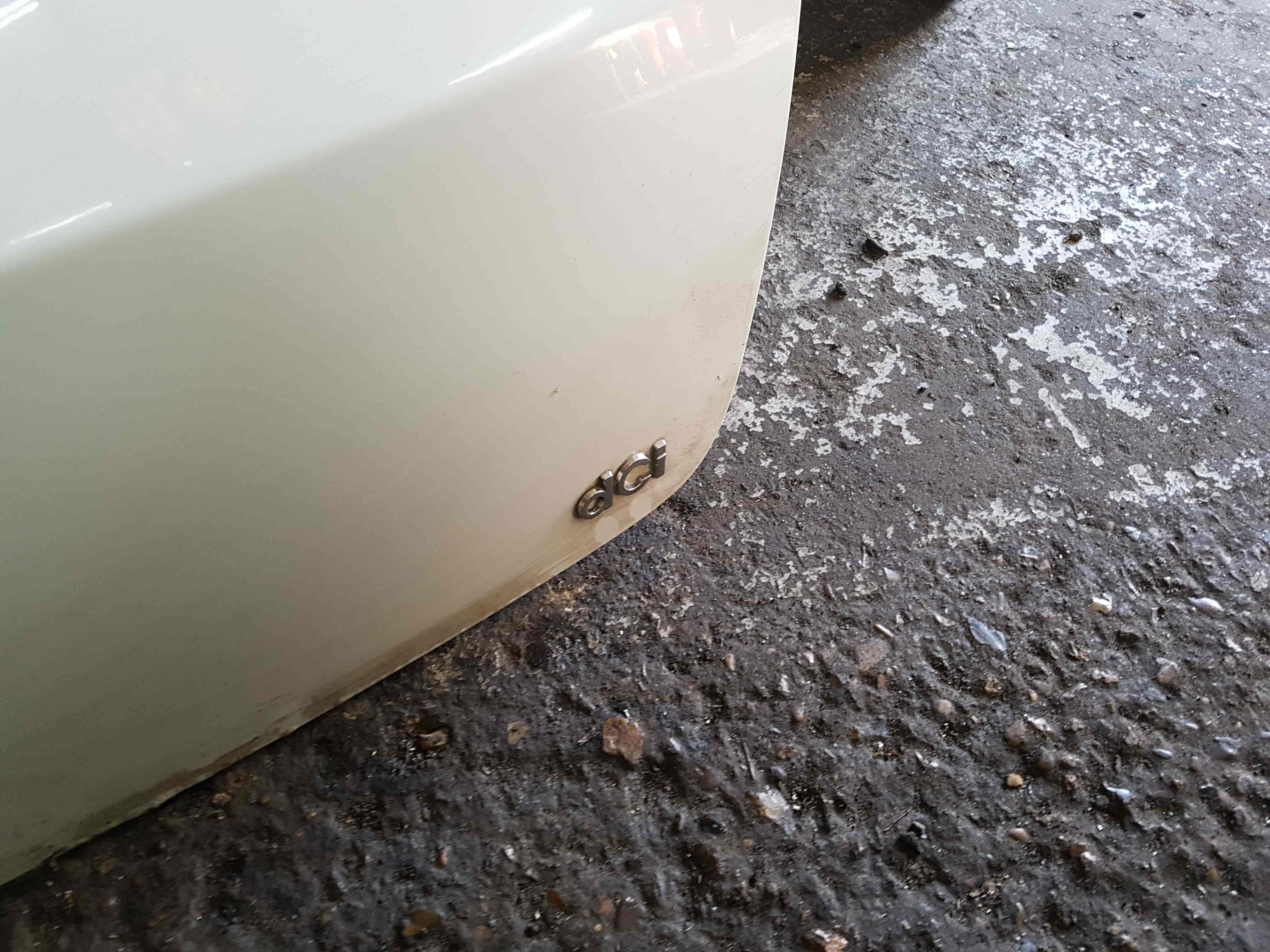 Thumb 9 Renault Clio MK3 2005-2012 Rear Boot Tailgate White Ov369 .