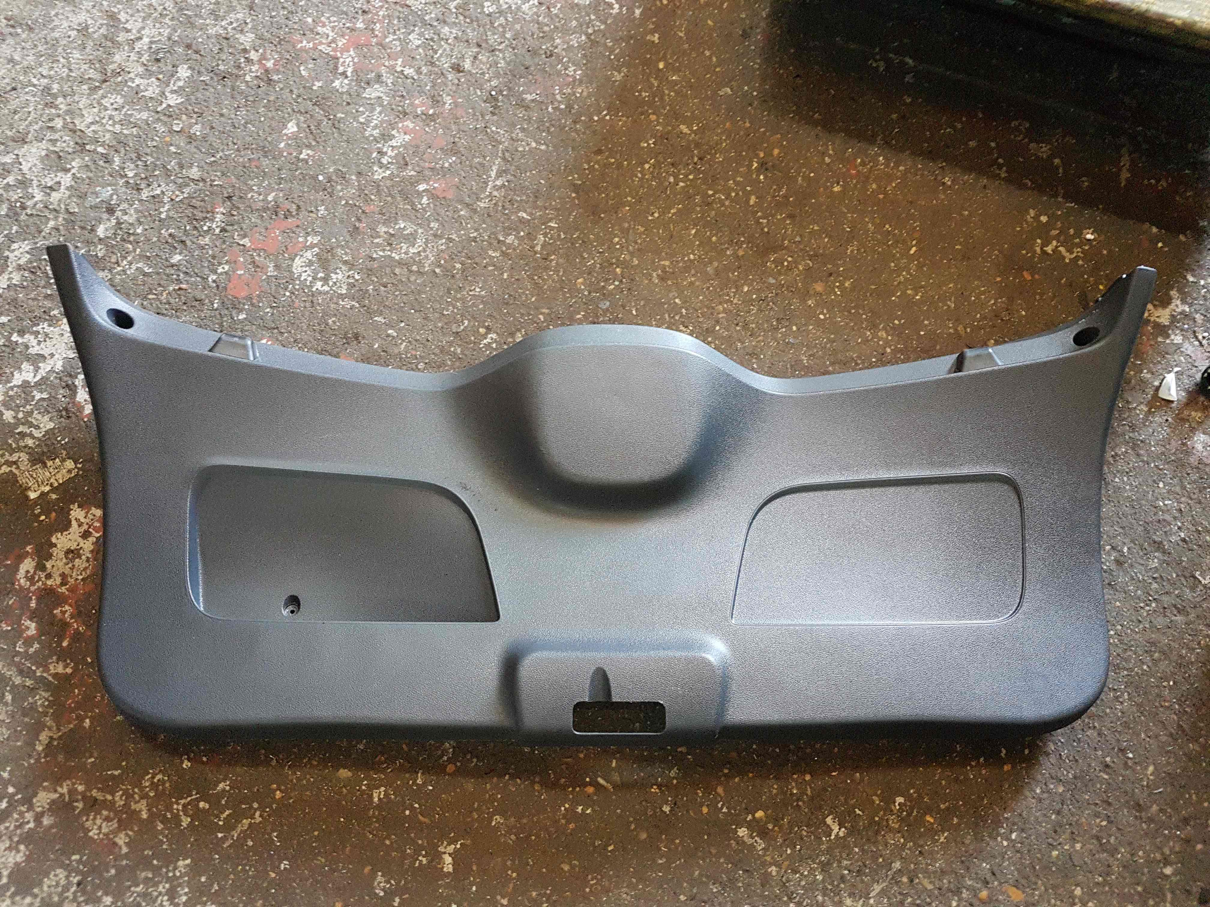 Thumb 3 Renault Clio MK3 2005-2012 Rear Boot Trim Plastic Insert Inner Panel 8200293811