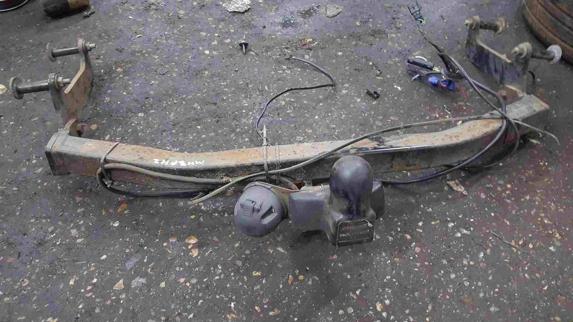 Thumb 2 Renault Clio MK3 2005-2012 Rear TOW Bar Complete A S Towbars