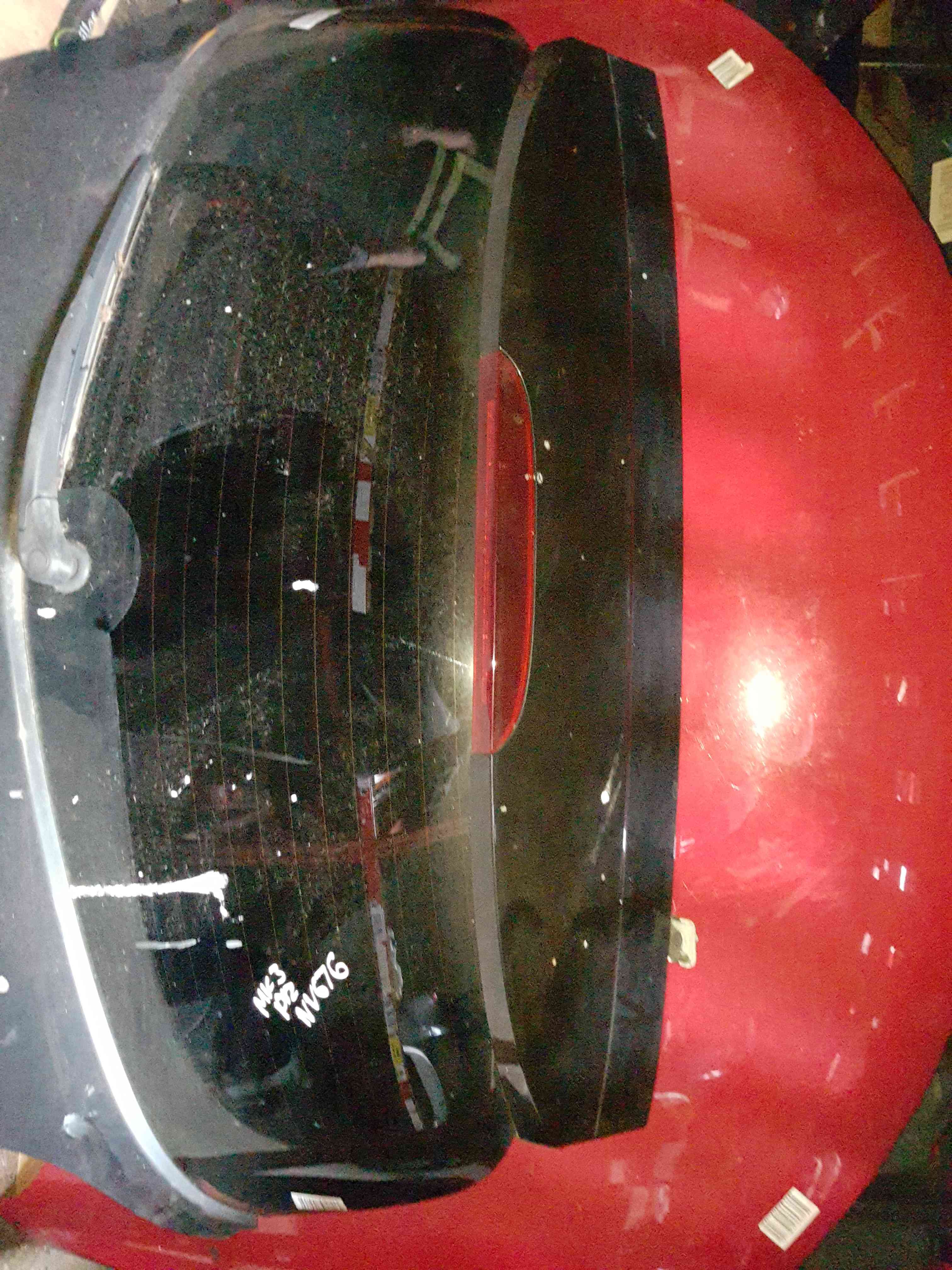 Thumb 3 Renault Clio MK3 2005-2012 Rear Tailgate Boot Black 676 Sporty Spoiler