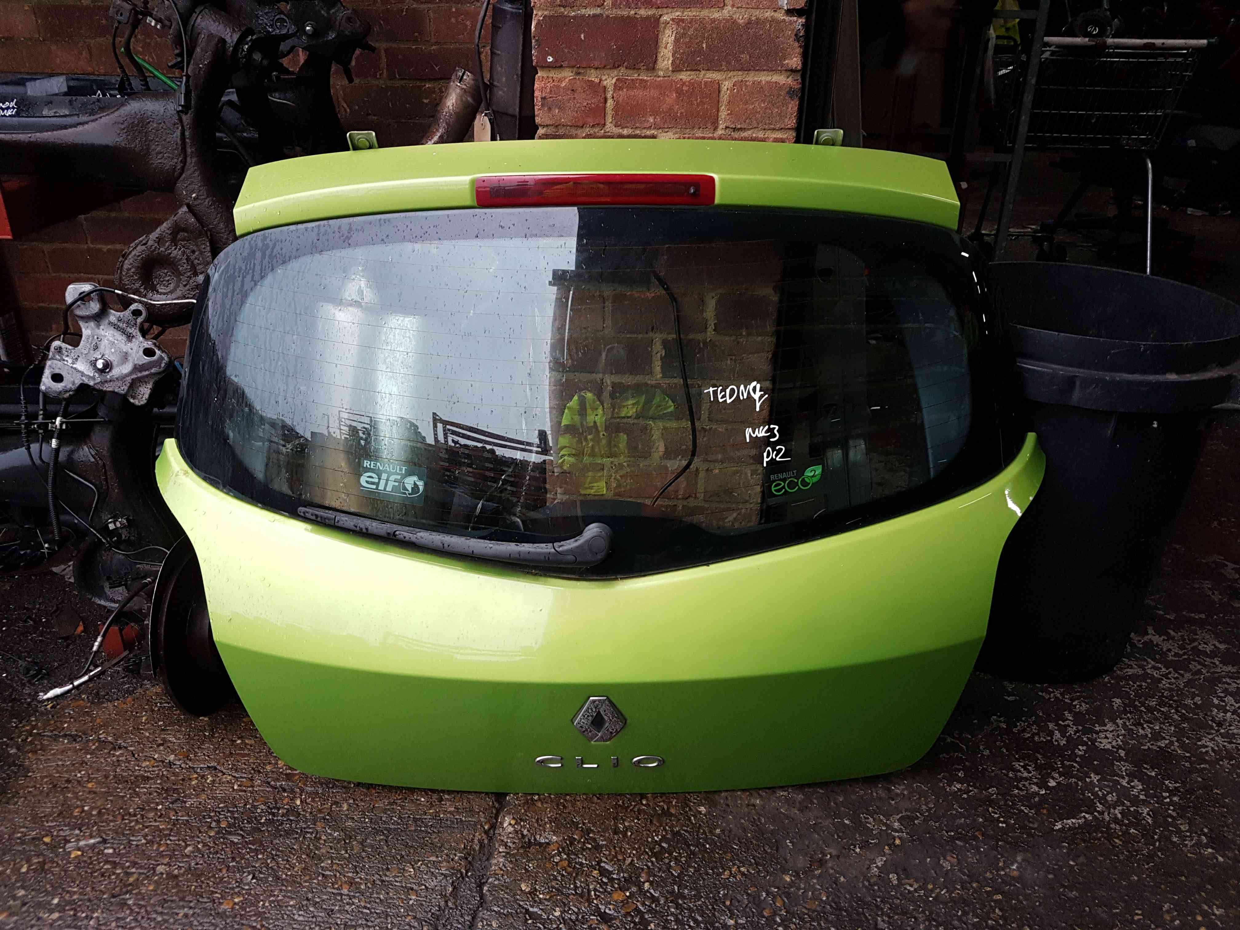 Thumb 2 Renault Clio MK3 2005-2012 Rear Tailgate Boot Green Tednq